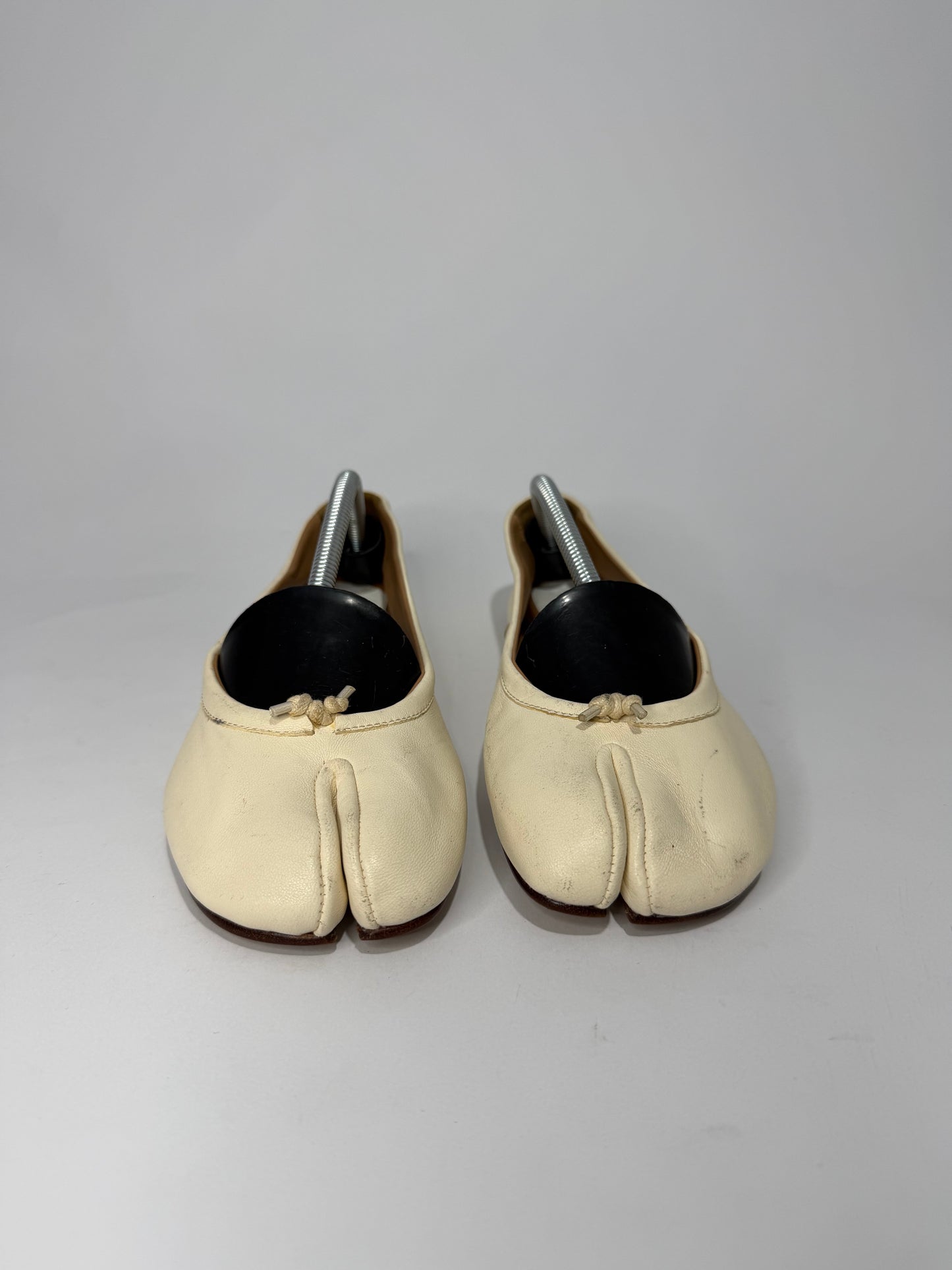 Maison Margiela Tabi Ballet Flats Ivory Leather Split-Toe EU 38