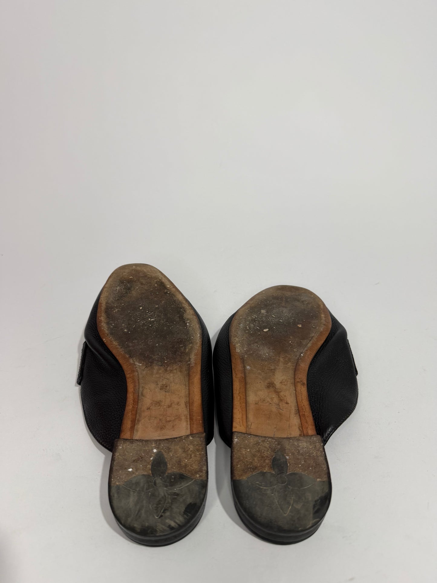 Louis Vuitton Black Leather LV Capri Open Loafer Mules Size 39 EU/ 9 US/ 6 UK