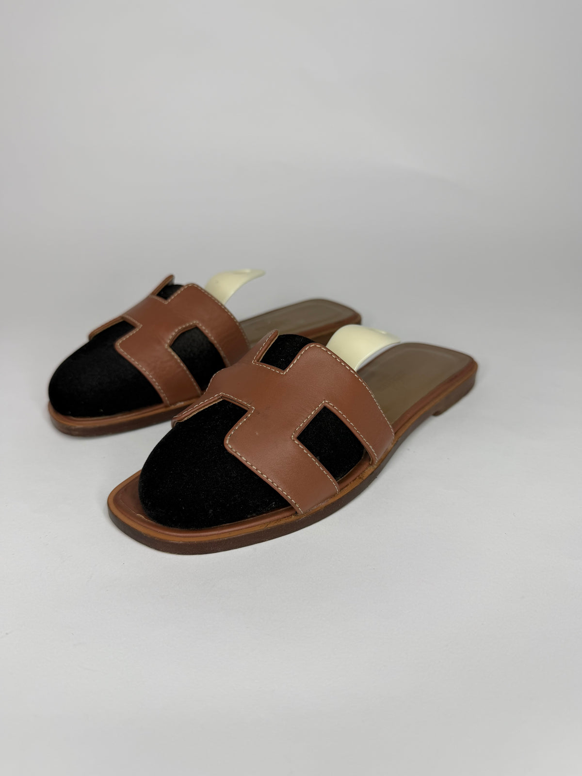 HERMES Brown Box Calfskin Oran Sandals 37 EU/ 7 US / 4 UK