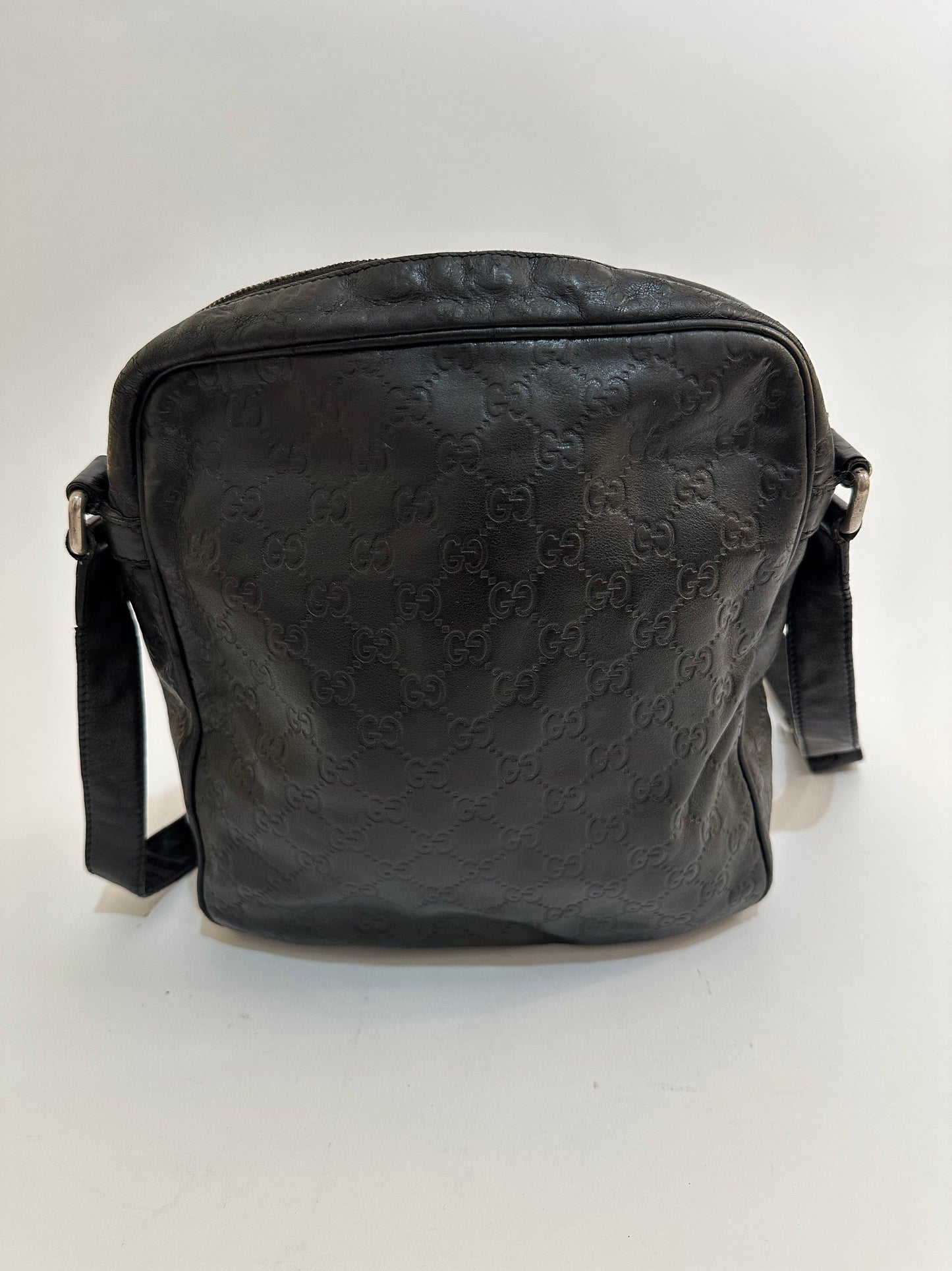 GUCCI Guccissima Flat Messenger Bag Black