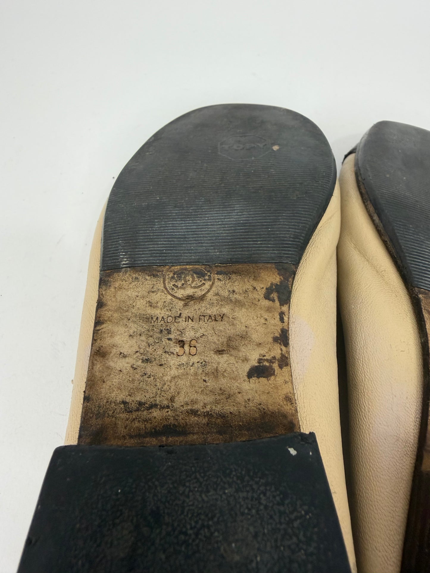 CHANEL Beige/Black Lambskin Leather CC Ballet Flats Size 36 EU/ 6 US / 3 UK