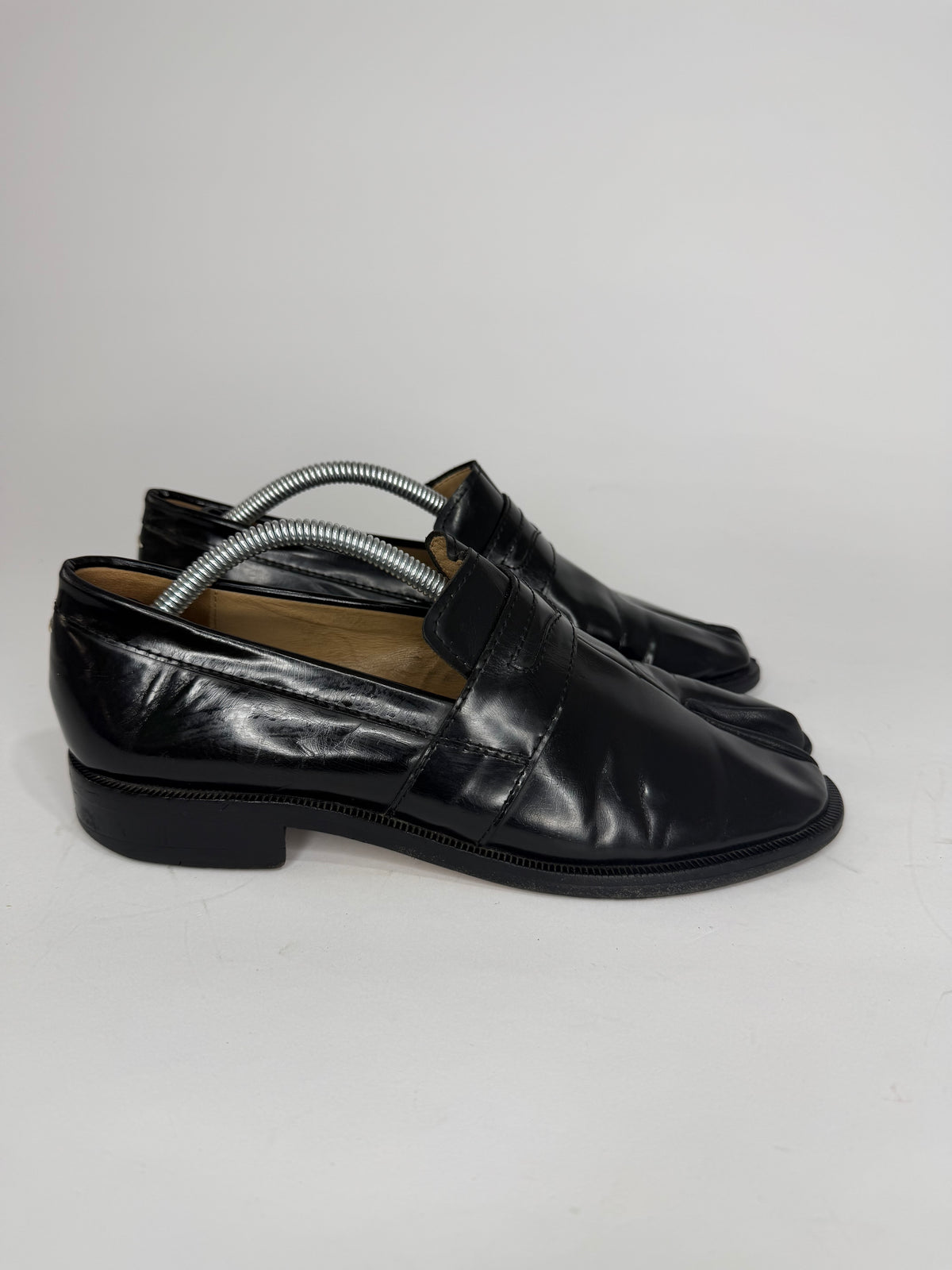Maison MargeilaTabi split-toe loafers Size 39 EU/ 9 US/ 6 UK