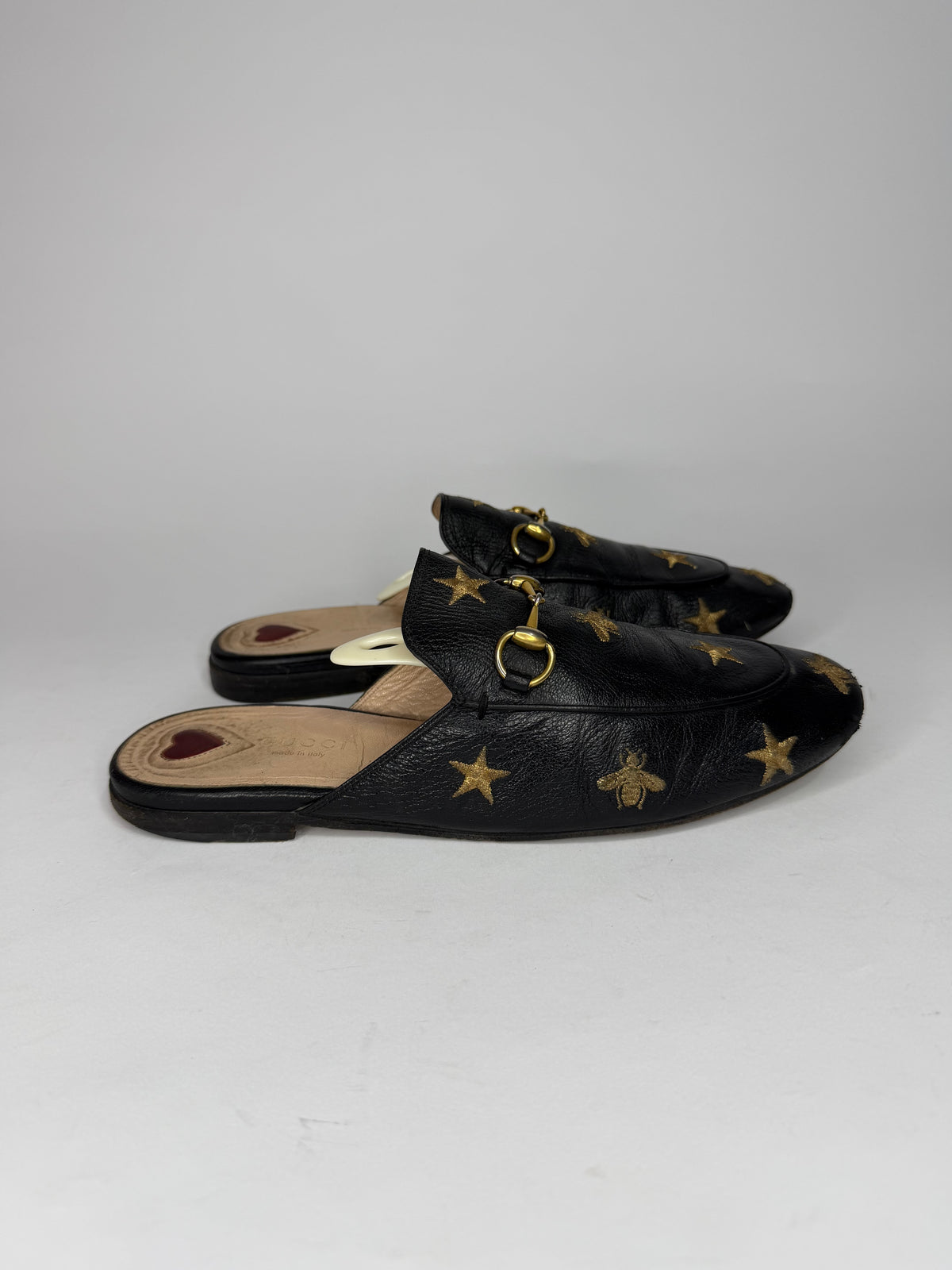 Gucci
Horsebit Accent Leather Mules
Women's Size 38.5 EU/ 8.5 US/ 5.5 UK