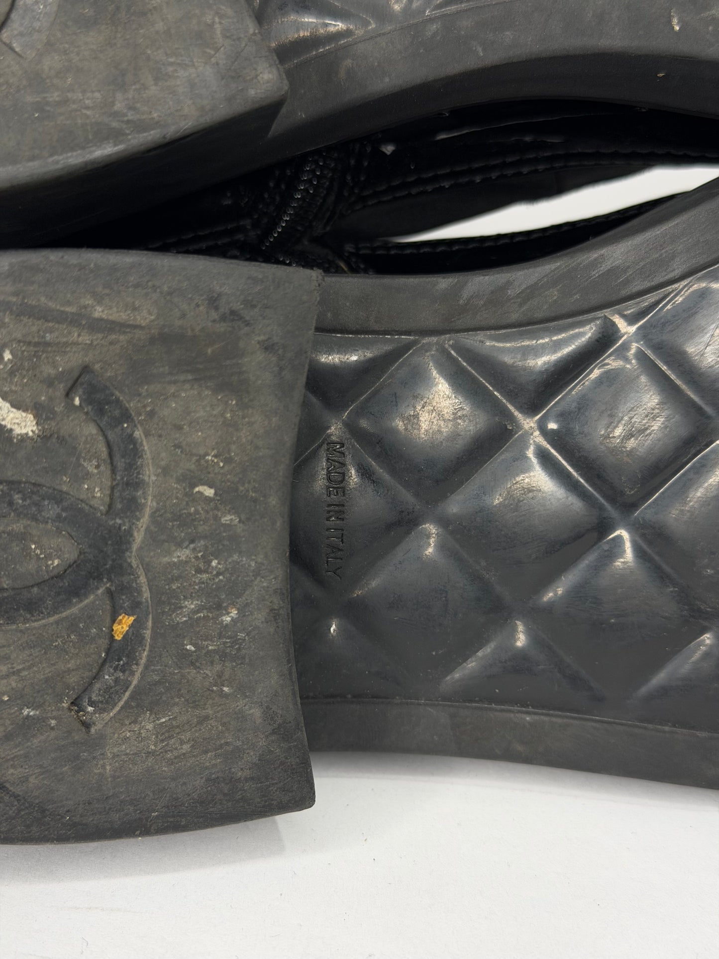 Chanel
Interlocking CC Logo Combat Boots
Women's Size 37 EU/ 7 US / 4 UK