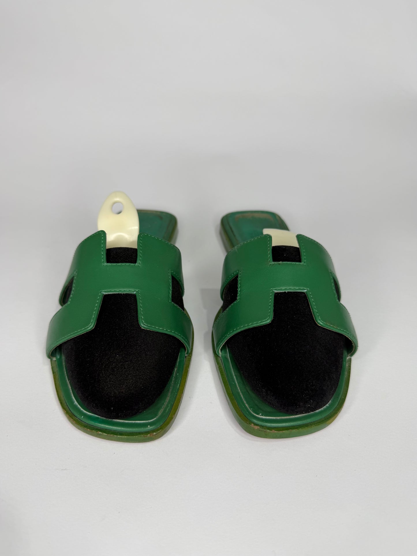 HERMES Green Box Calfskin Oran Sandals 40 EU/ 10 US / 7 UK