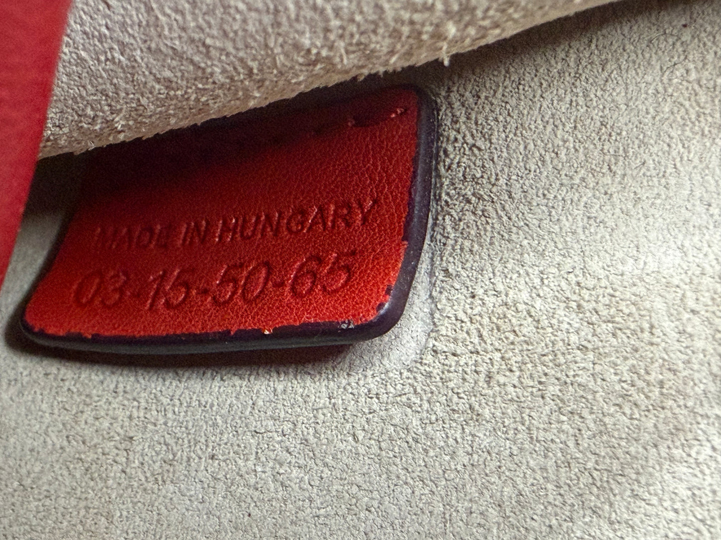 Chloé
Signature Crossbody