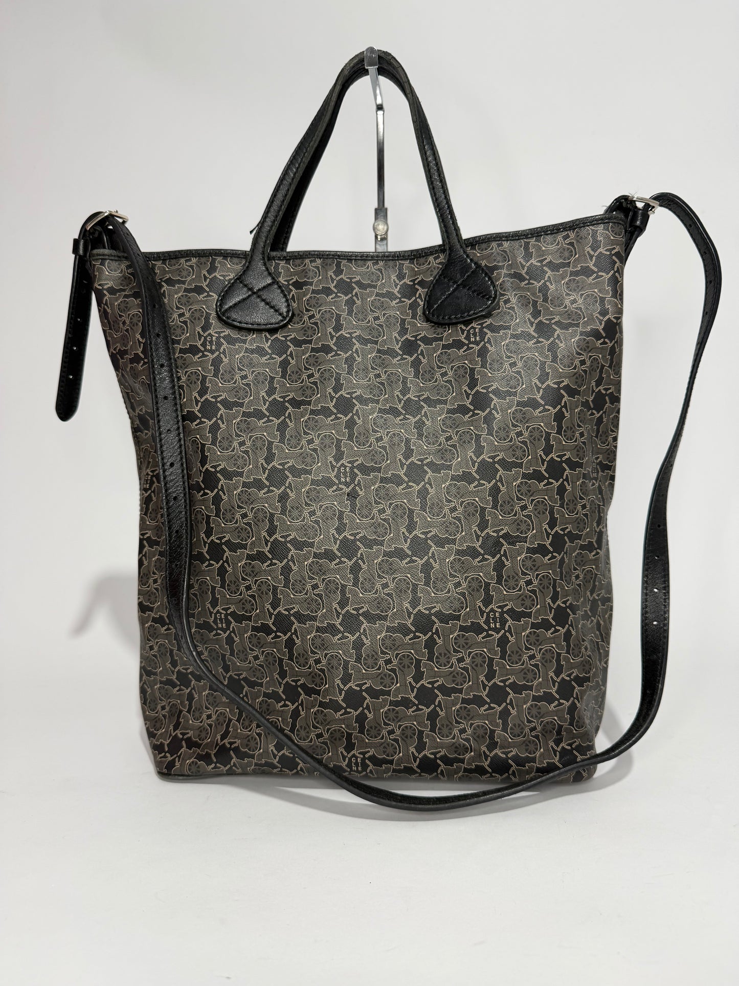 Celine
Vintage Carriage Tote Bag