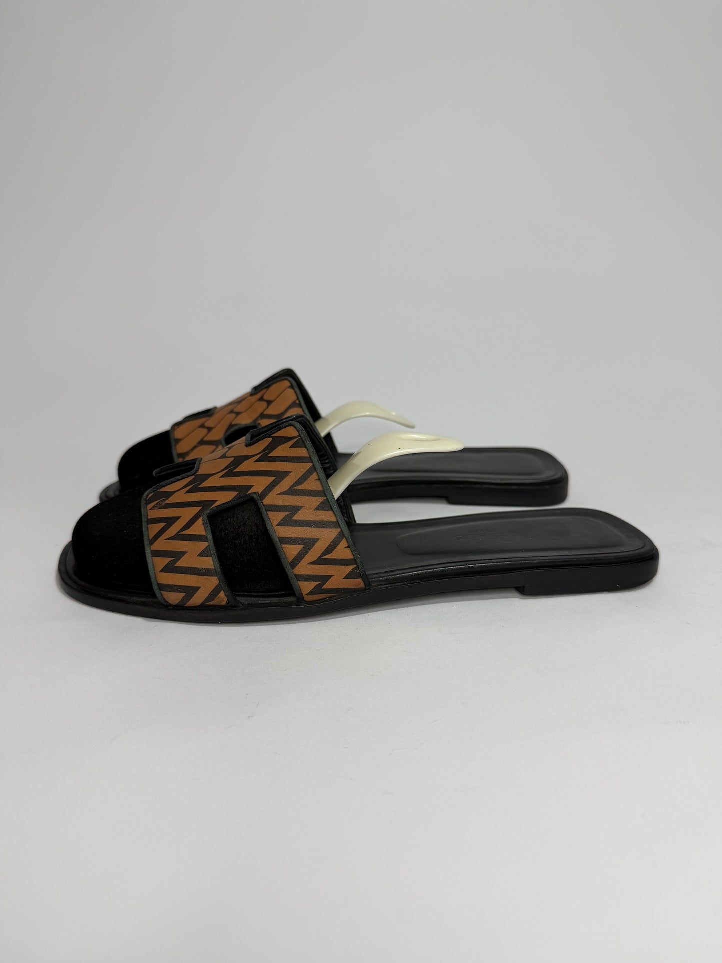 Hermès Oran H Slide Sandals Graphic Monogram Print Brown & Black Leather Size 39.5 EU