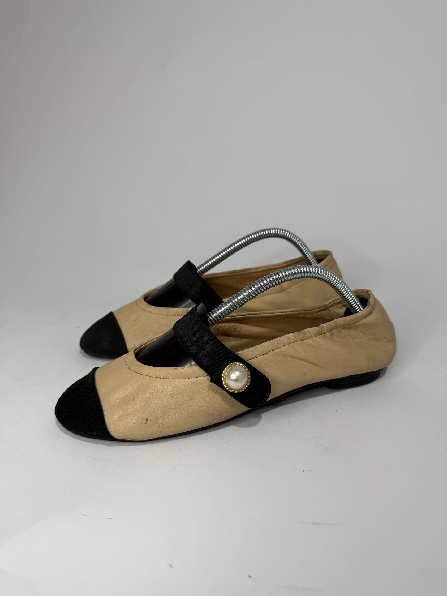 CHANEL Beige & Black Leather Mary Jane Cap Toe Ballet Flats Pearl Button Size EU 36