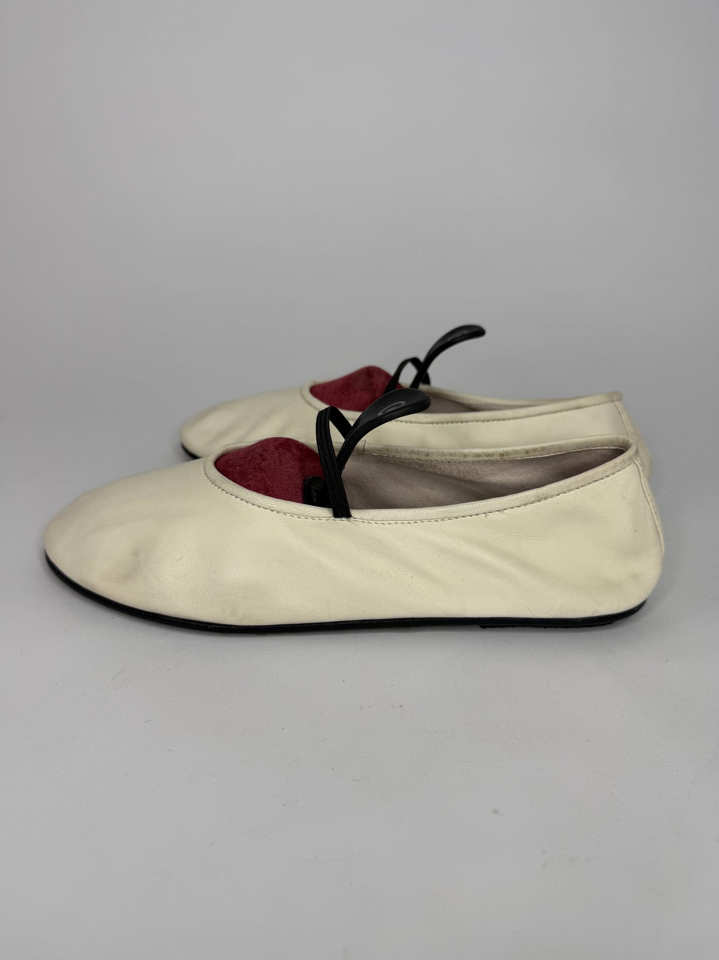 The Row Off White Leather Elastic Ballet Flats Size 37 EU/ 7 US