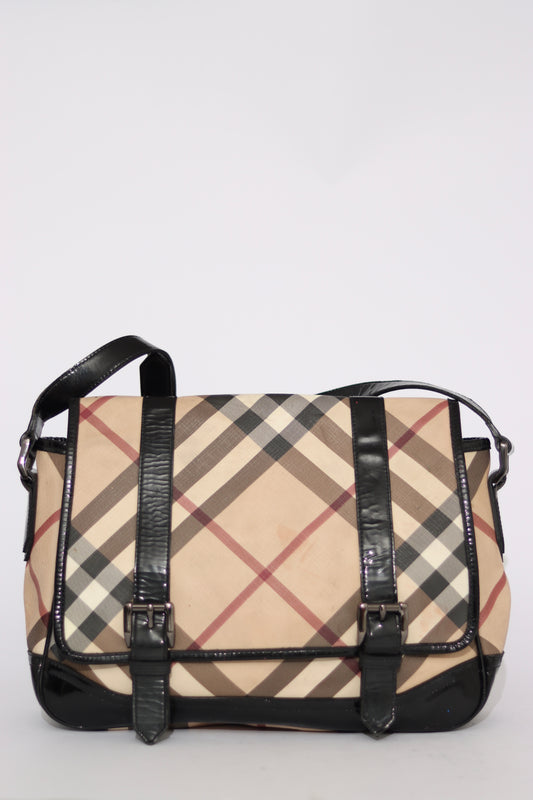 BURBERRY 
Nova Check Messenger Bag Black