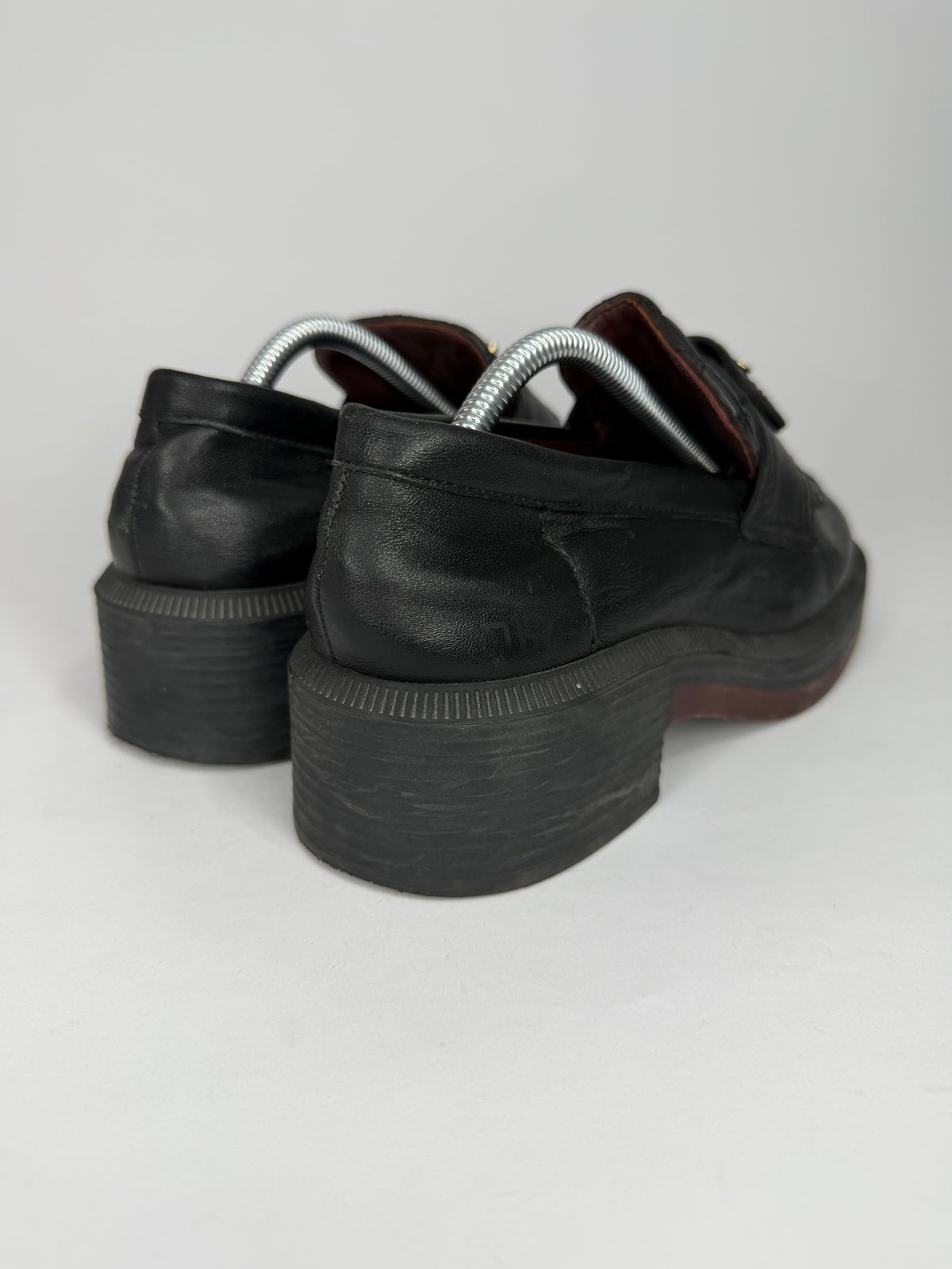 CHANEL
Lambskin Quilted CC Turnlock Loafers Black Size 38 EU/ 8 US/ 5 UK