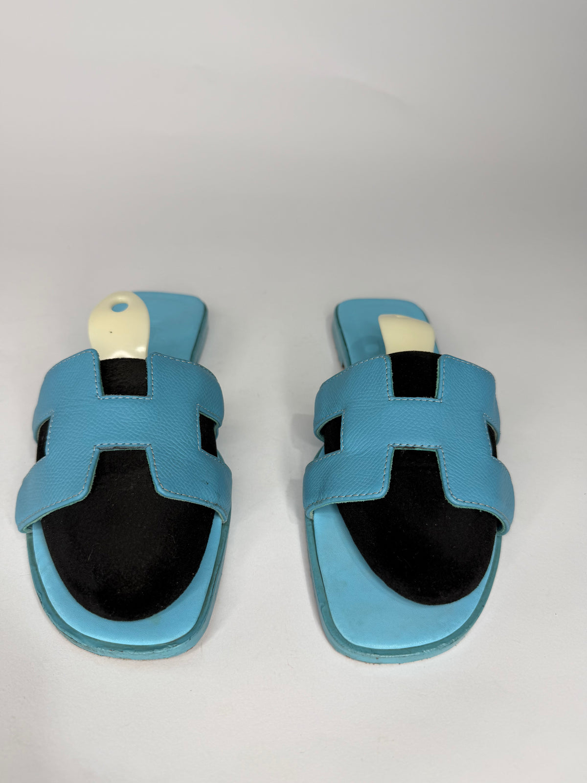 HERMES Blue Box Calfskin Oran Sandals 38 EU/ 8 US / 5 UK