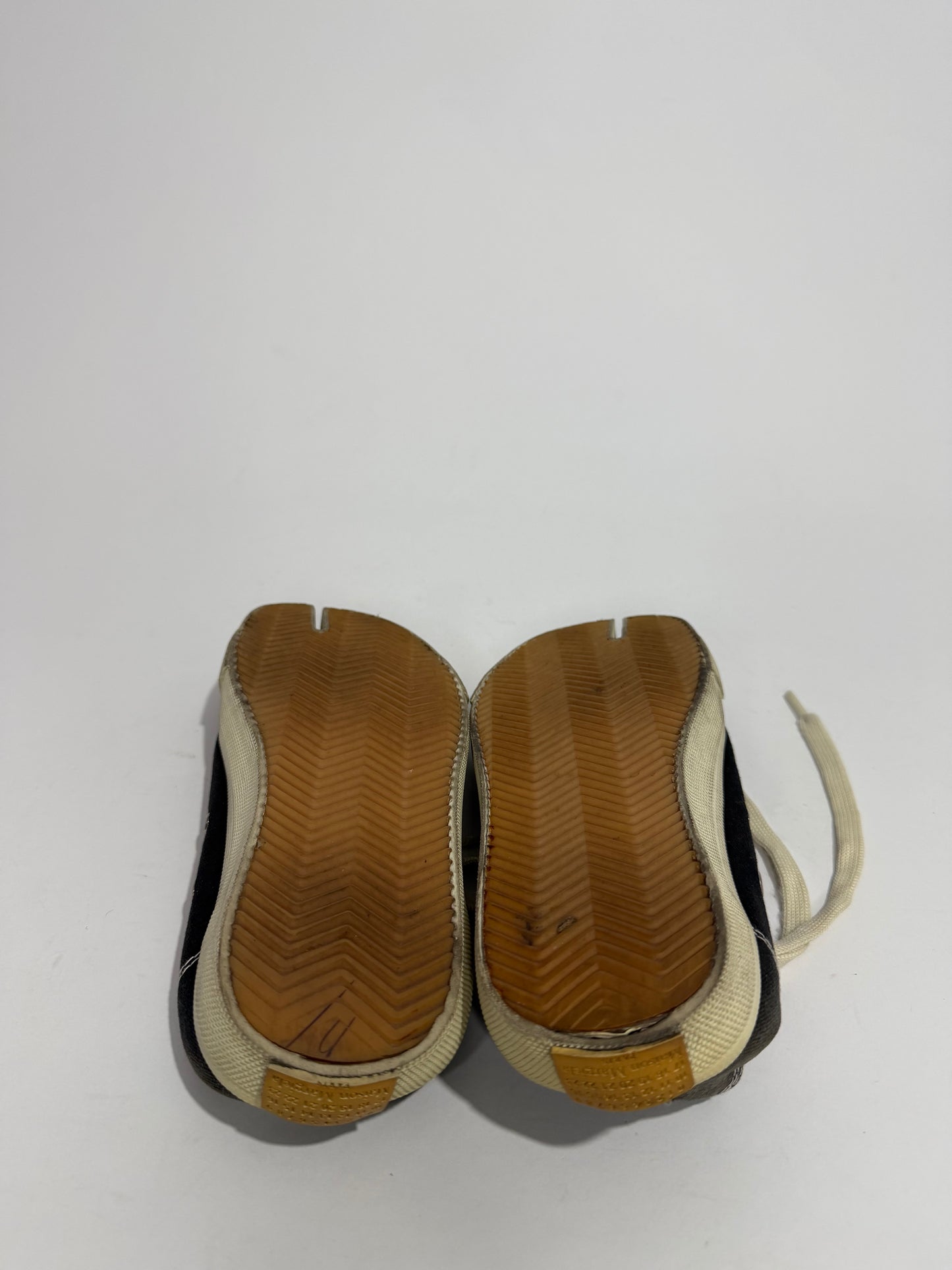 Maison Margiela 22 Tabi Low Sneaker Size 35 EU/ 5 US/ 2UK