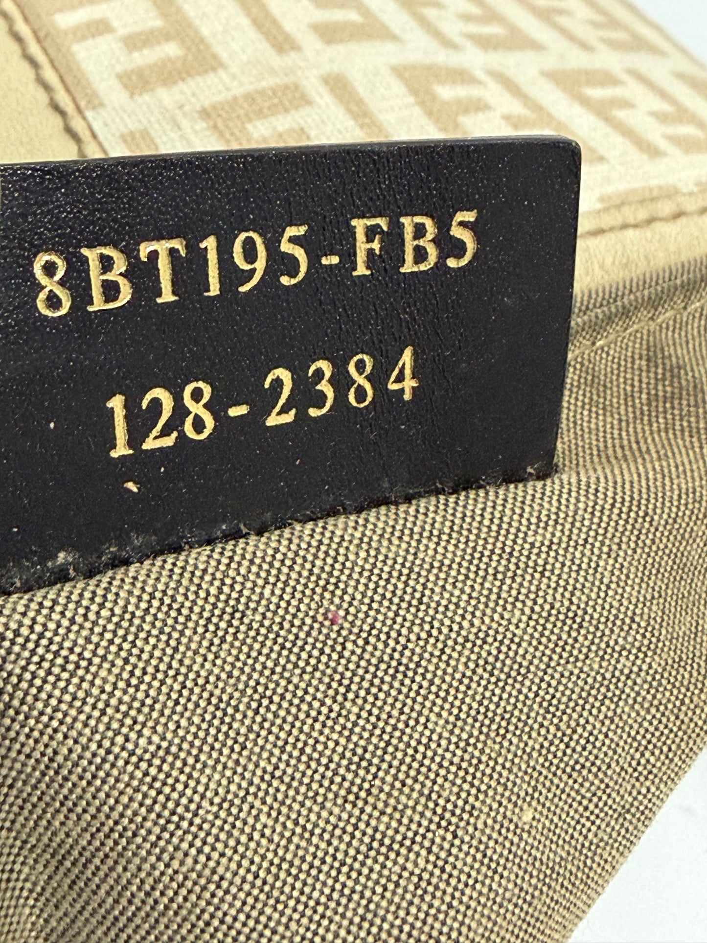 FENDI PRE-OWNED
2000-2010 Zucchino Canvas crossbody bag