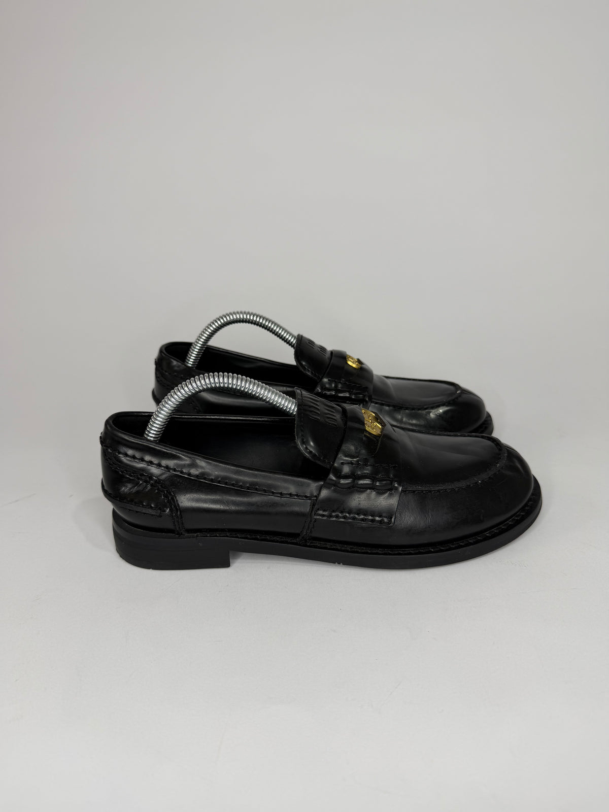 Miu Miu
Black Leather Penny Loafers
Women's Size: 5 US | IT 35
