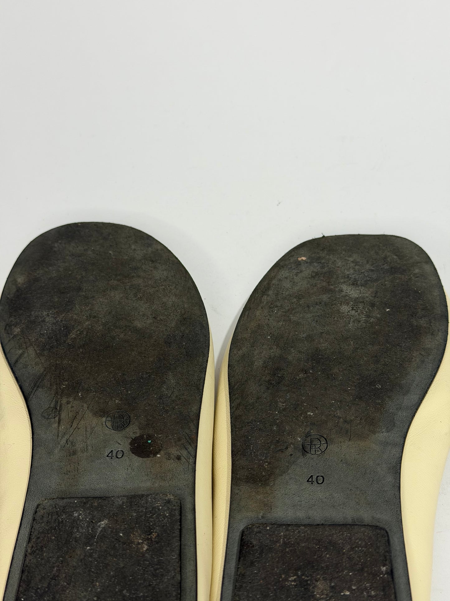 The Row Off White Leather Elastic Ballet Flats Size 40 EU/ 10 US