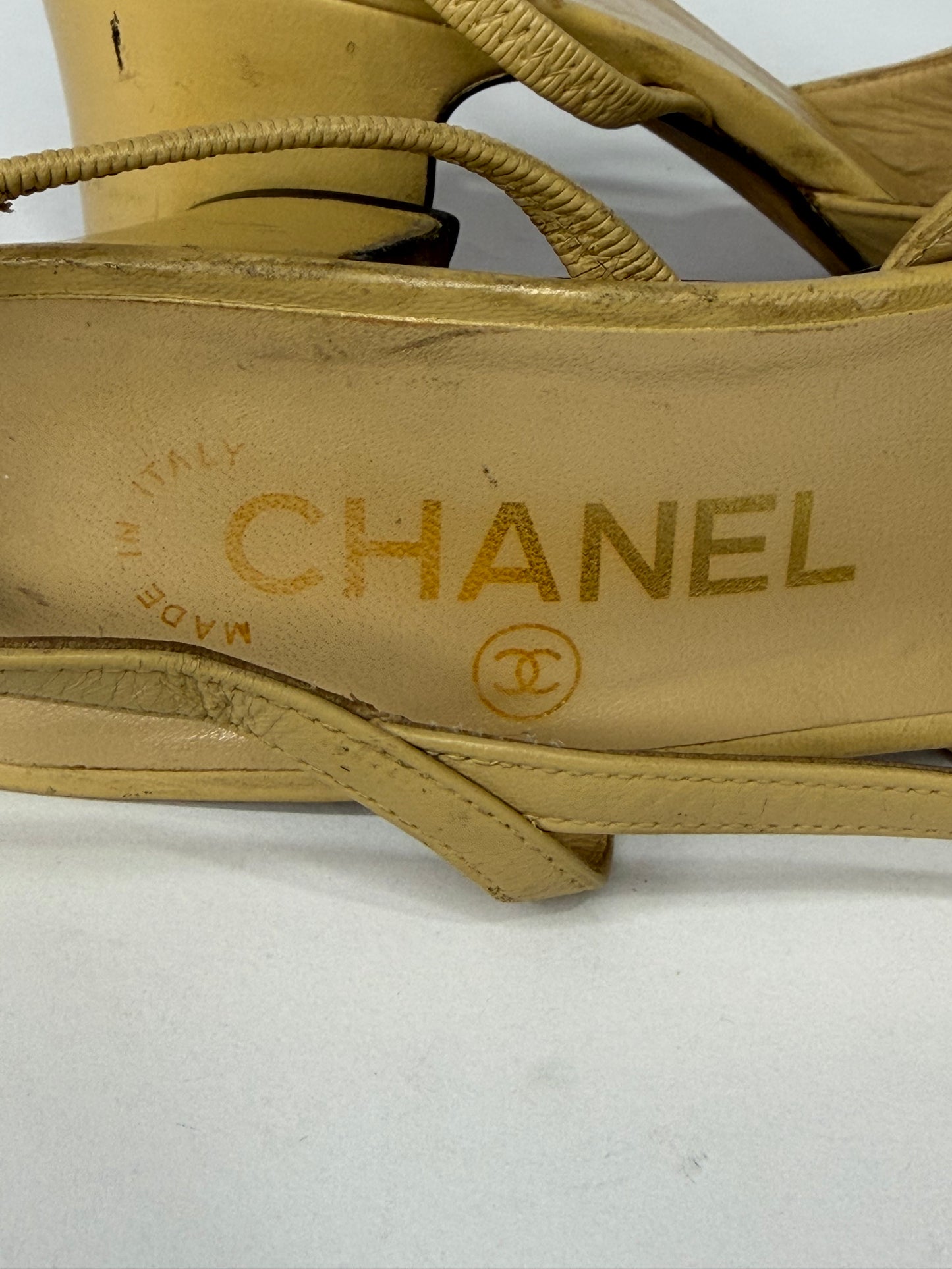 Chanel Beige/Black Leather and Canvas CC Slingback Pumps Size 36.5 EU/6.5 US