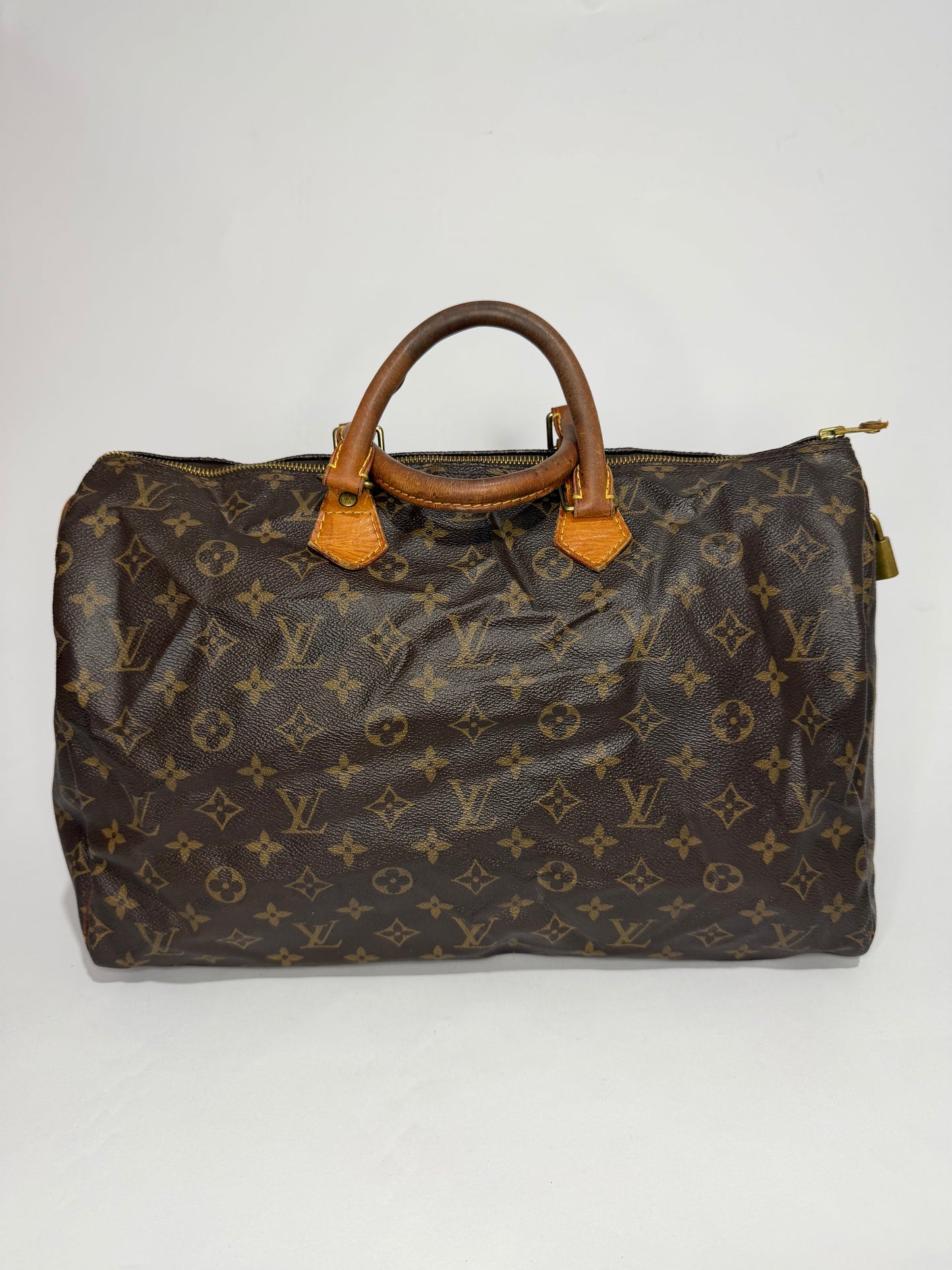 LOUIS VUITTON Monogram Speedy 40