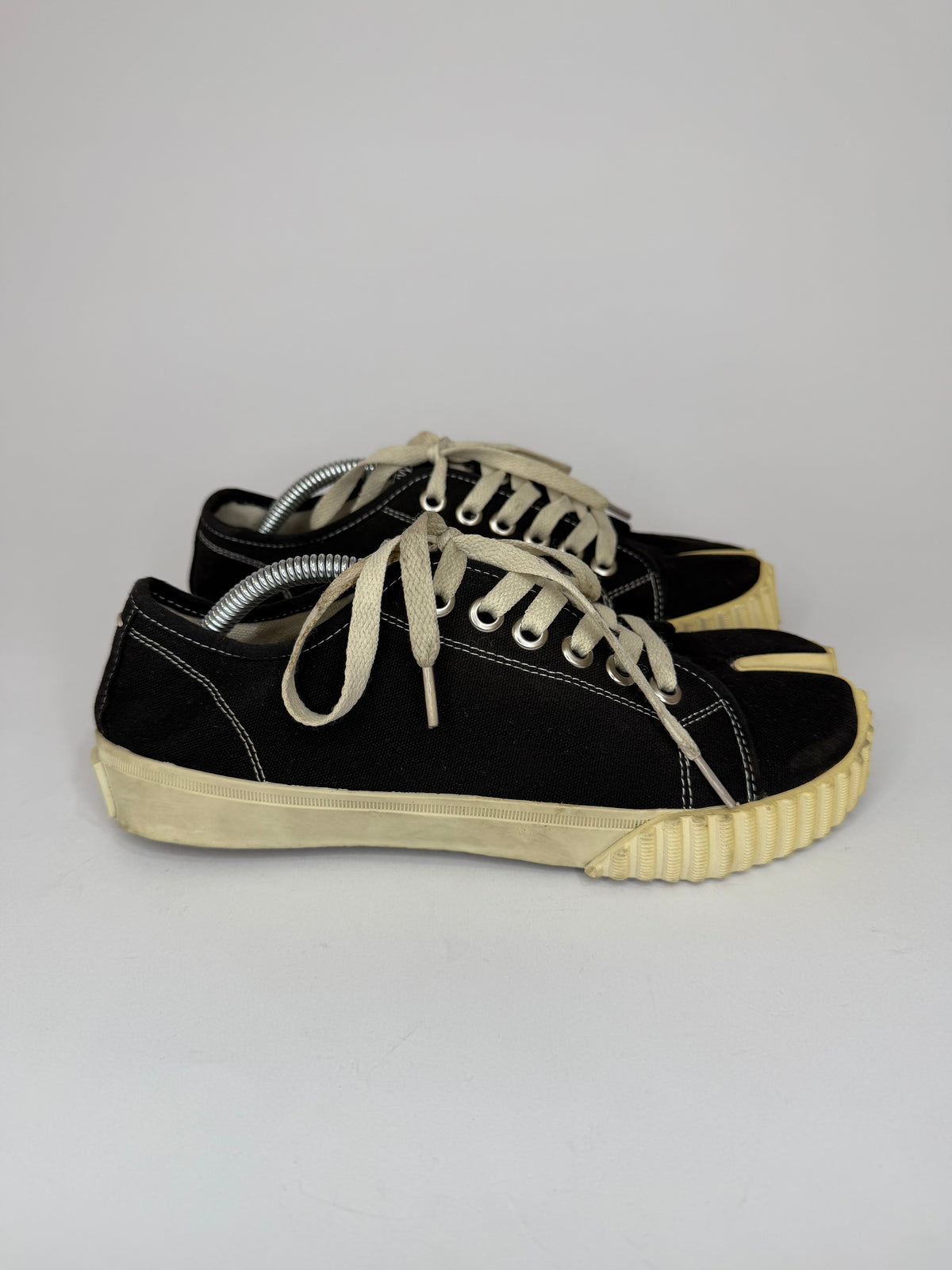 Maison Margiela Tabi Low Sneaker Size 39 EU/ 9 US/ 6 UK