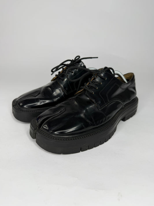 MAISON MARGIELA
Tabi Lace-Ups Chunky Sole in Black Size 39 EU