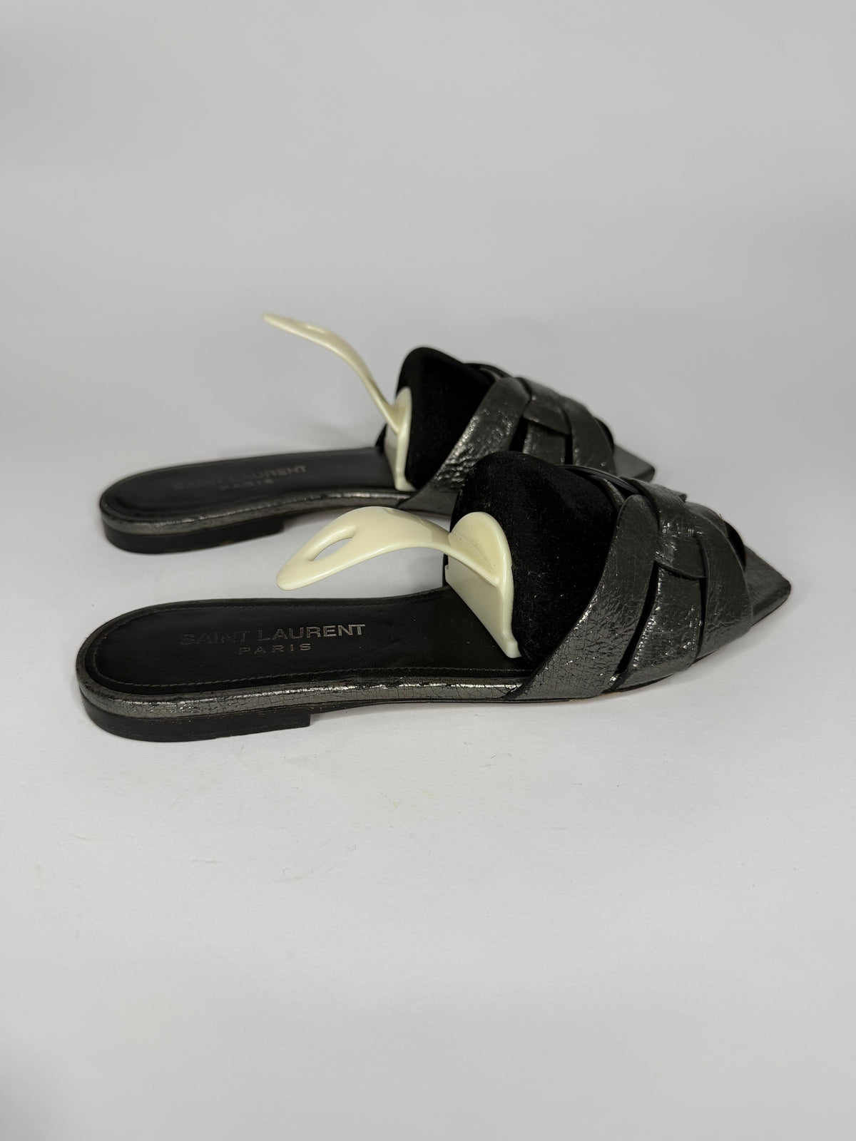 Saint Laurent Paris Silver Leather Tribute Flat Sandals Size 36 EU/ 6 US / 3 UK