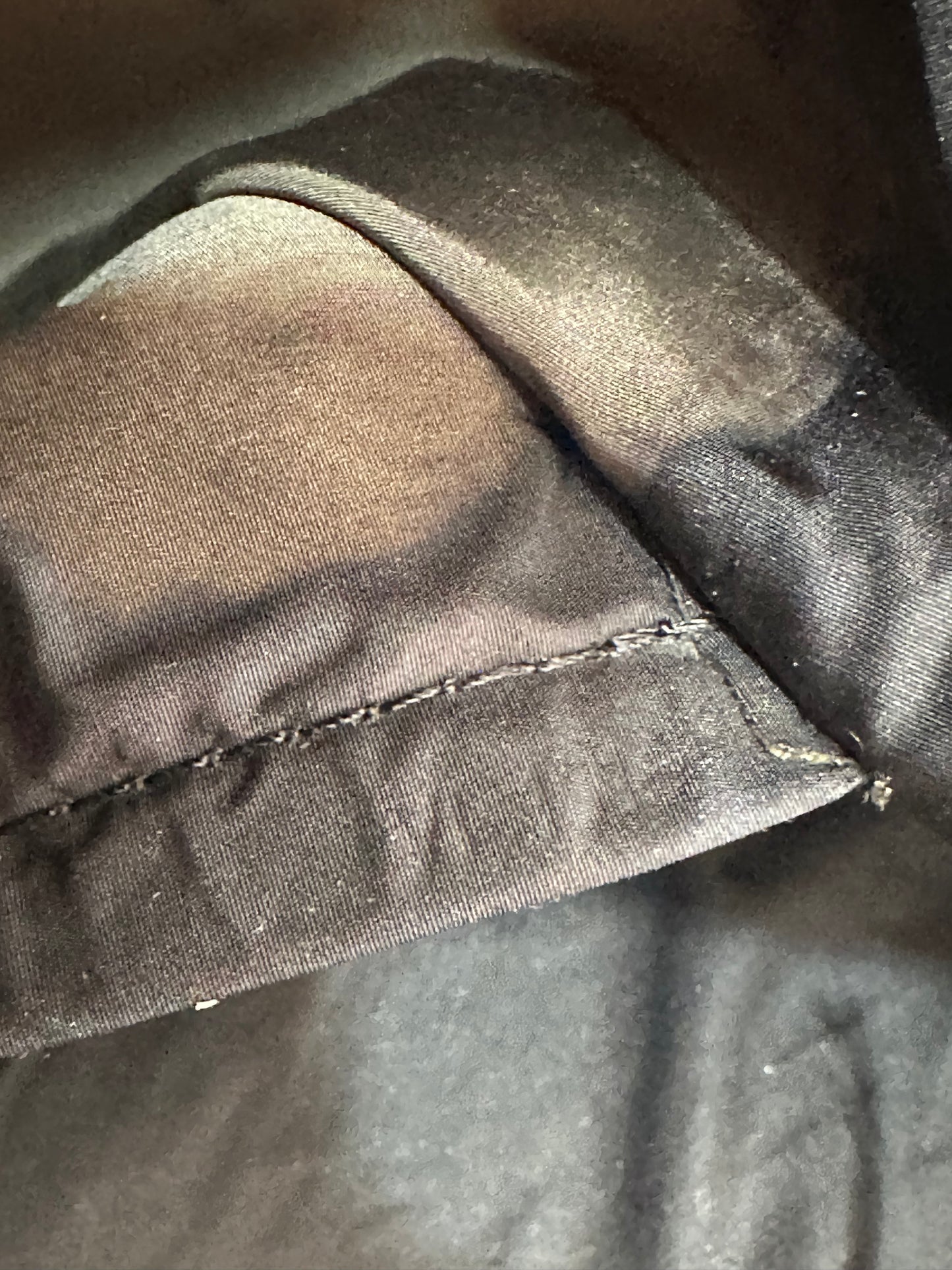 LOUIS VUITTON
Black Damier Geant Canvas Loup Messenger Bag