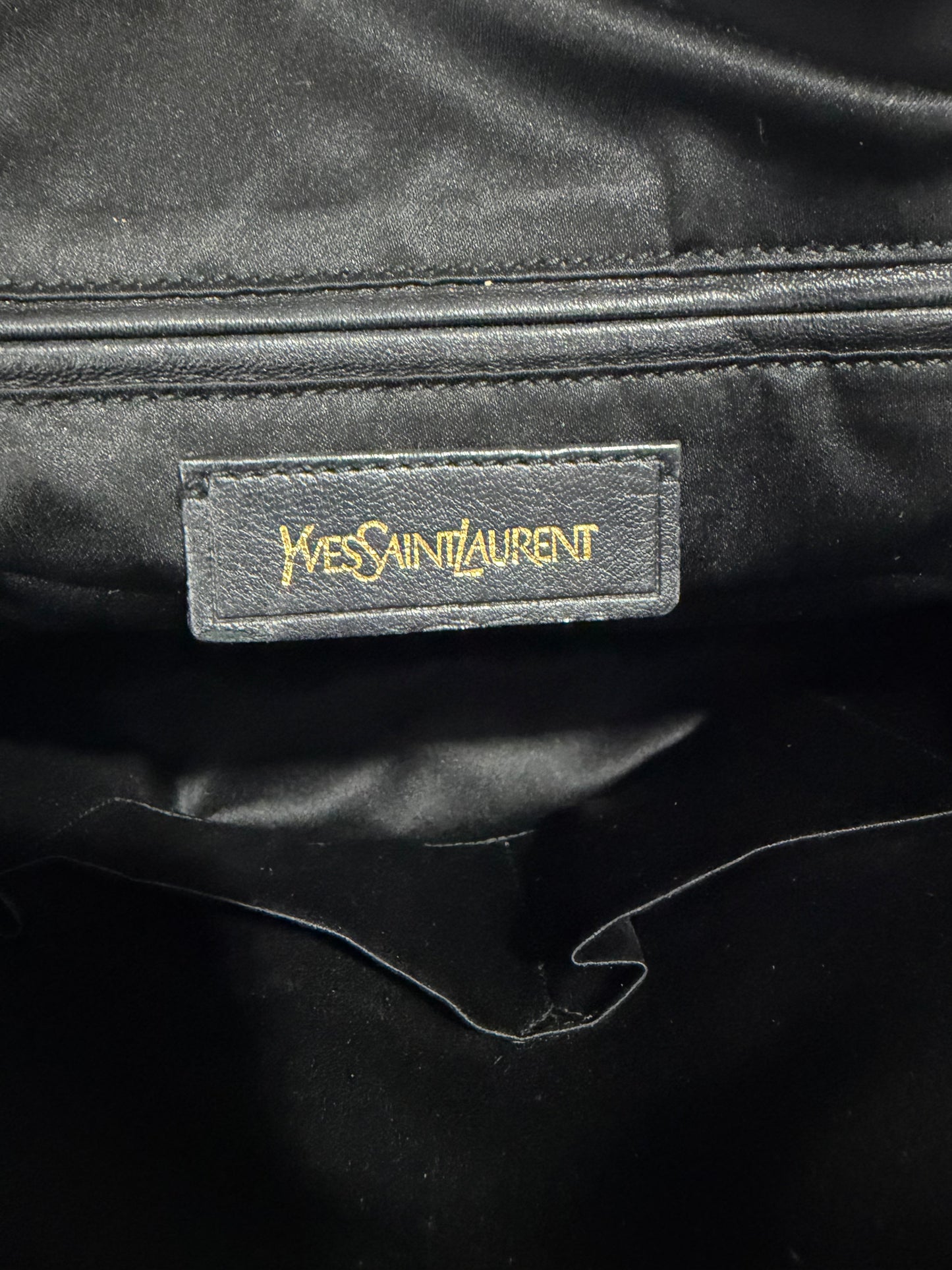 YVES SAINT LAURENT
Blue Leather Large Muse Bag