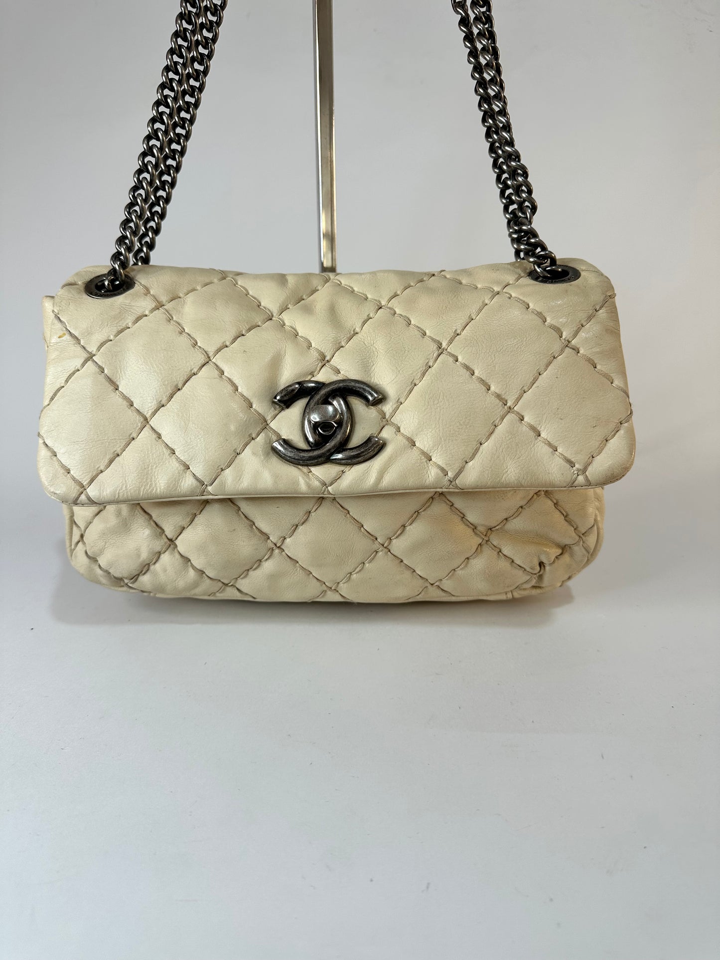 CHANEL

Calfskin Love Me Tender Flap Bag White