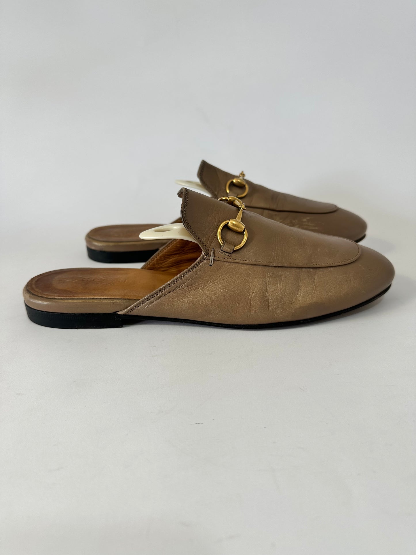 Gucci Beige Leather Princetown Mules Size 38 EU/ 8 US/ 5 UK