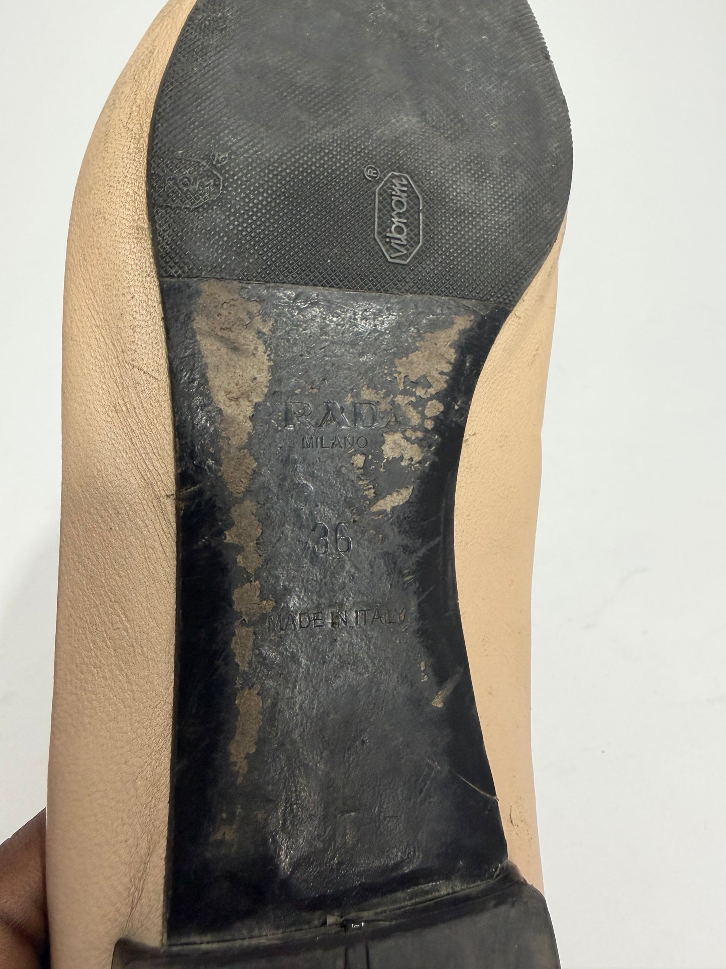 Prada Beige & Black Cap Toe Leather Ballet Flats with Bow Detail Size 36