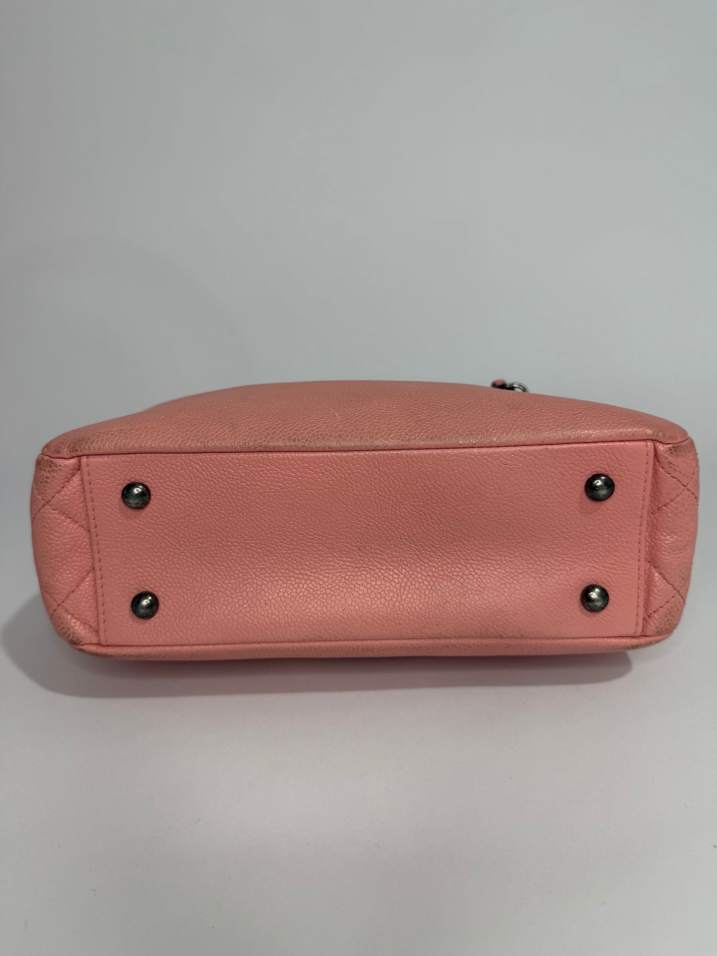 CHANEL
Pink Caviar And Quilted Lambskin Leather CC Break Camera Case Bag