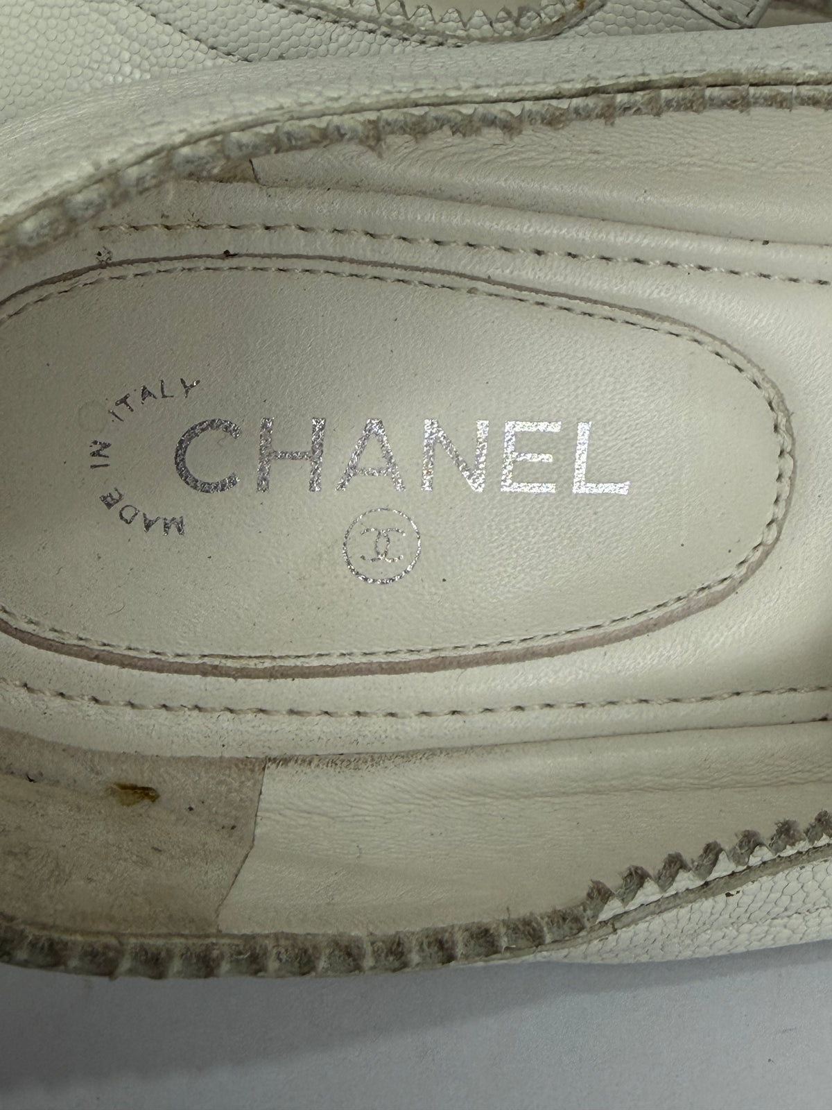 Chanel White/Black Leather CC Mary Jane Flats Size 39 EU/ 9 US