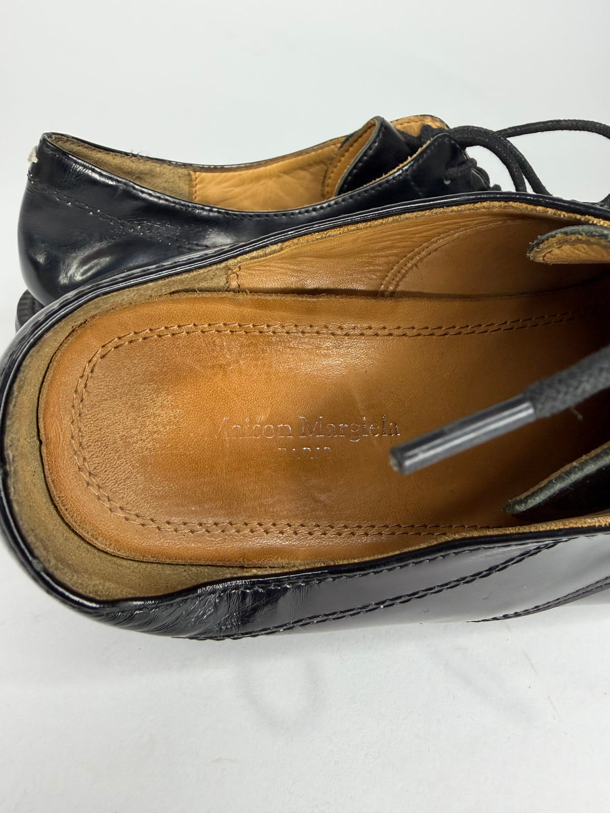 MAISON MARGIELA
Tabi Lace-Ups Chunky Sole in Black Size 39 EU