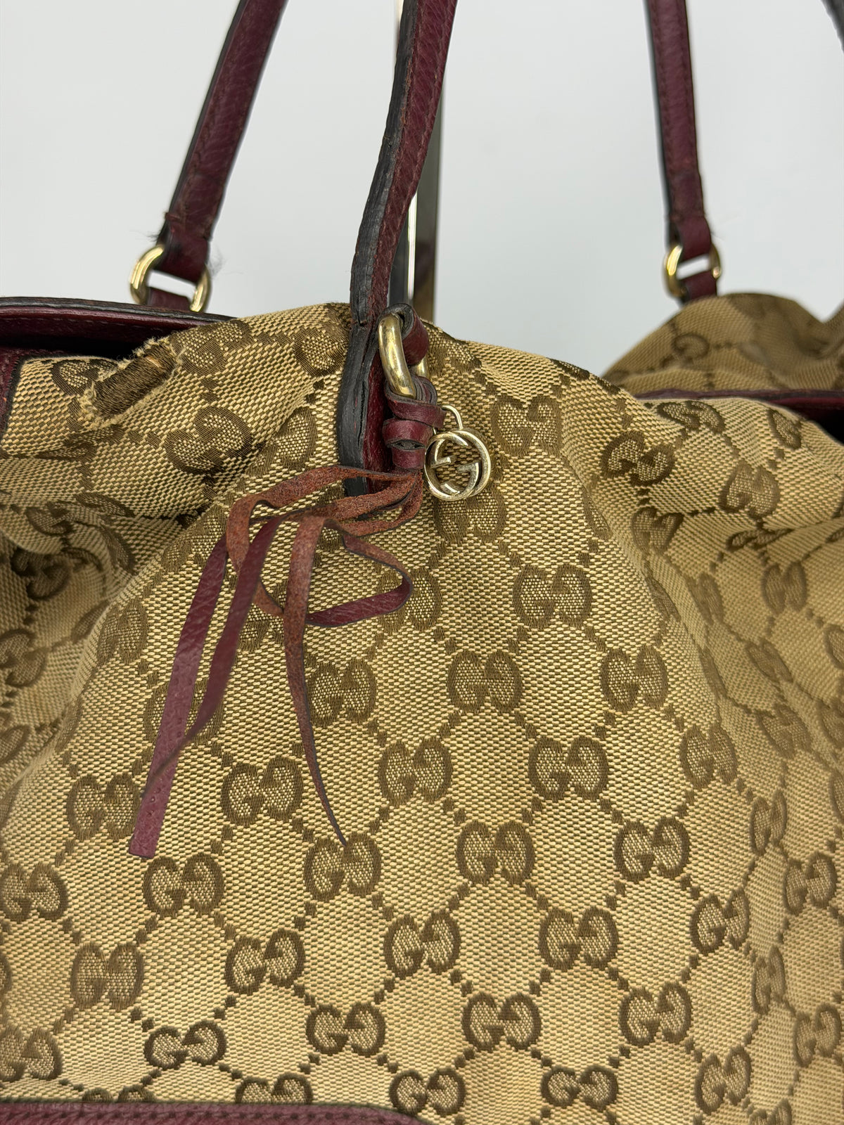 Gucci
Medium GG Canvas Bree Fold Over Tote satchel