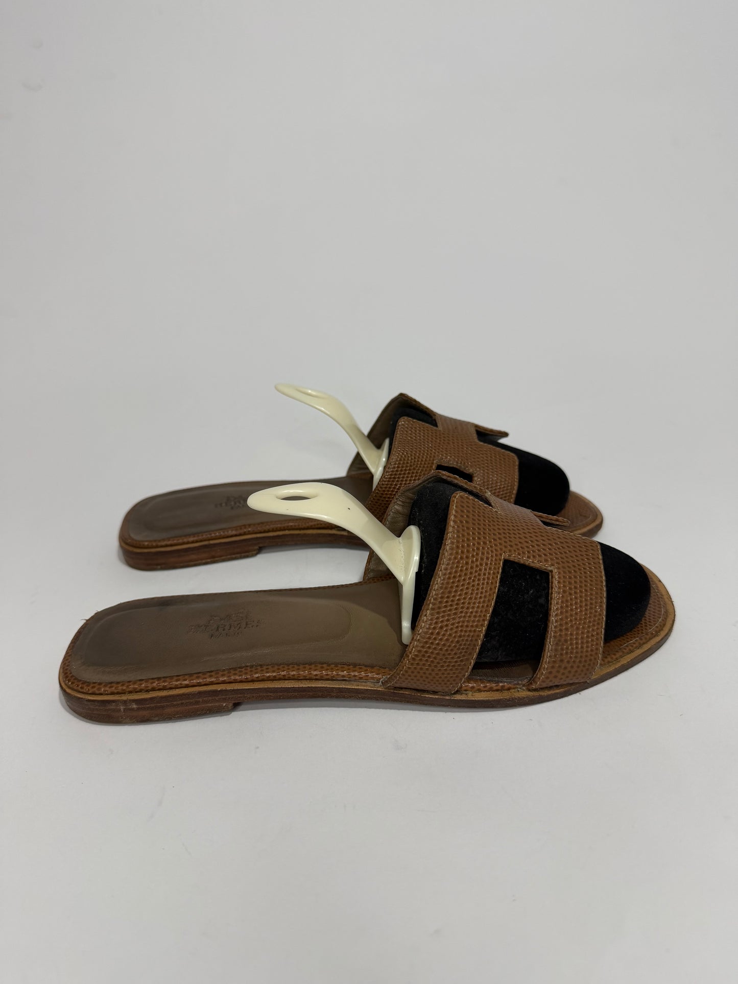 Hermes Oran Brown iguana lizard Leather Sandals Size 39 EU/ 9 US/ 6 UK