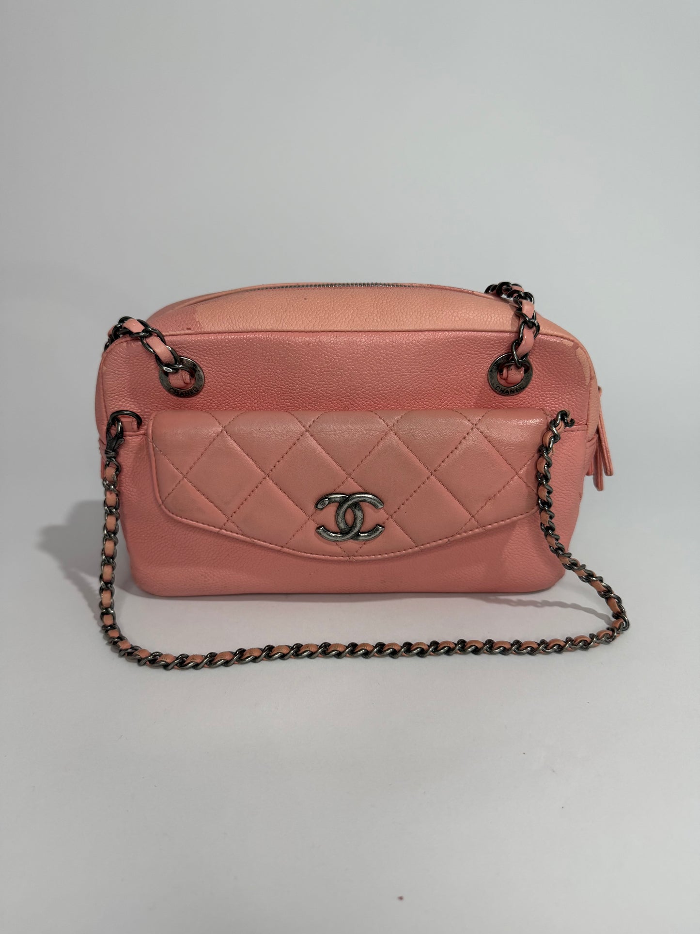 CHANEL
Pink Caviar And Quilted Lambskin Leather CC Break Camera Case Bag