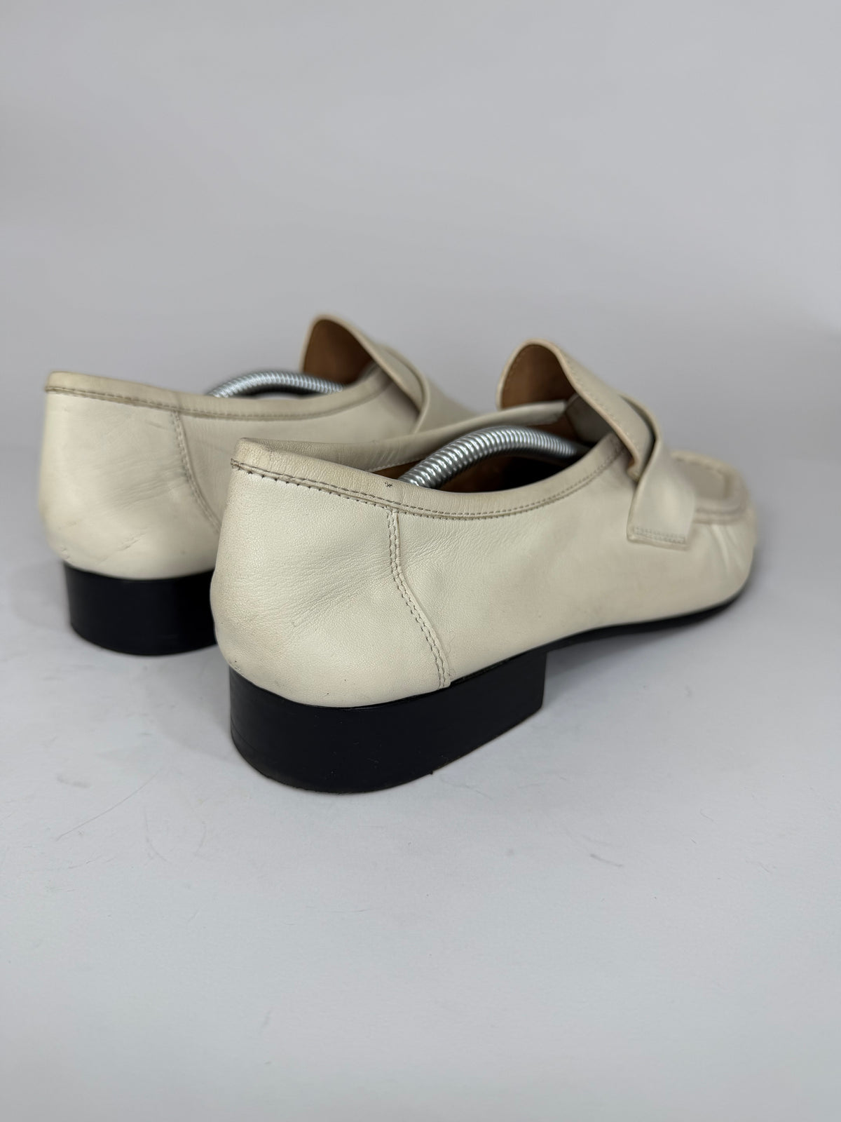 The Row Off-White Soft Loafers
 Size 39 EU/ 9 US/ 6 UK