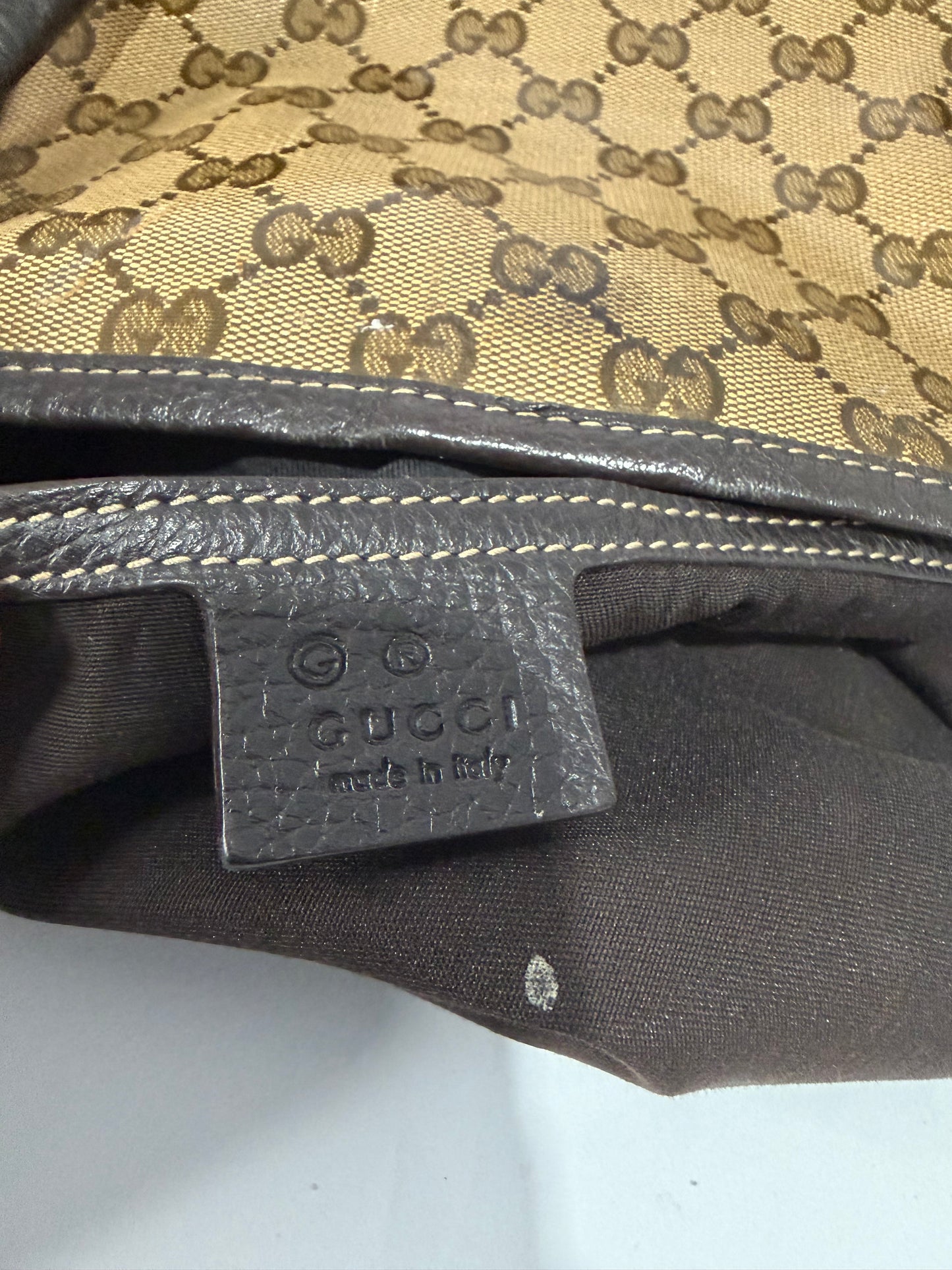 GUCCI
Beige/Ebony 'GG Crystal' Coated Canvas Joy Large Tote Bag