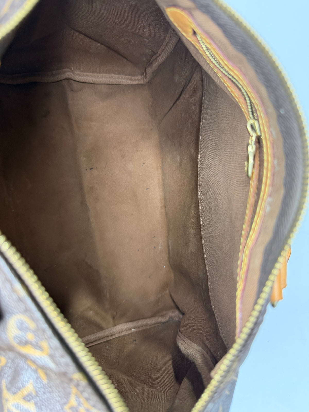 LOUIS VUITTON Monogram Speedy 30
