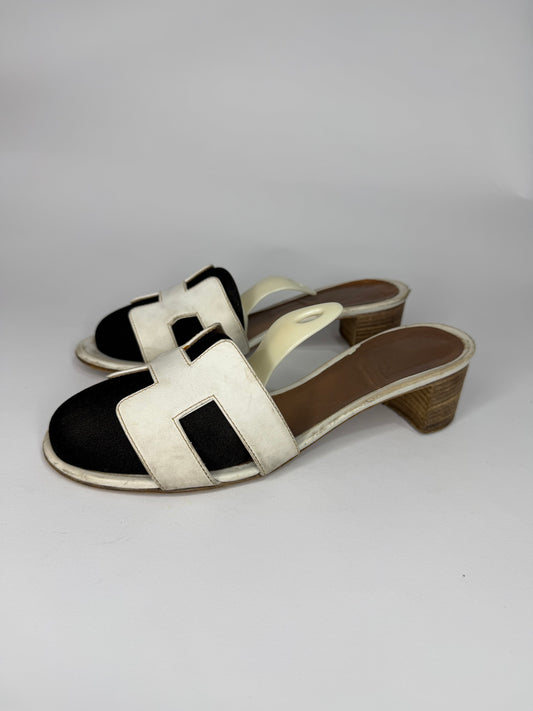 Hermes White Leather Oasis Slide Sandals Size 38.5  EU/ 8.6 US/ 5.5 UK