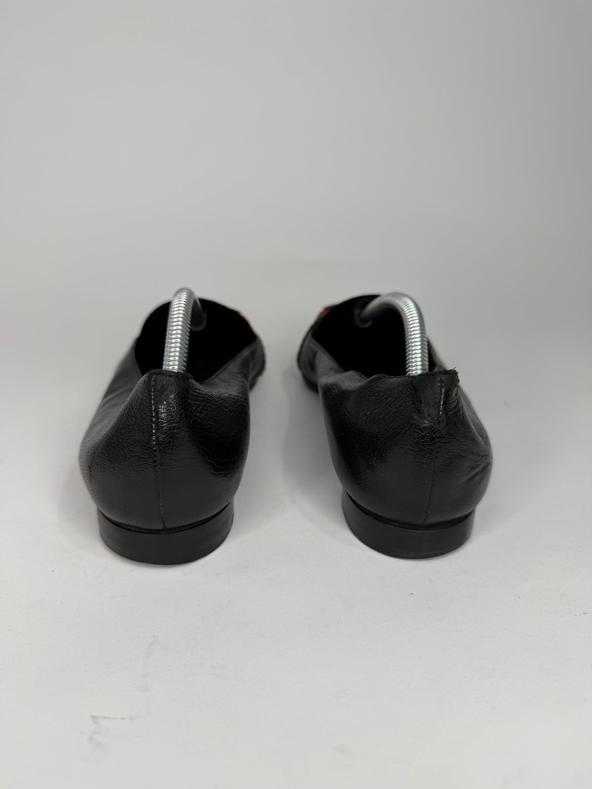Gucci Black Leather GG Web Stripe Flats Loafers Made in Italy Size 38C