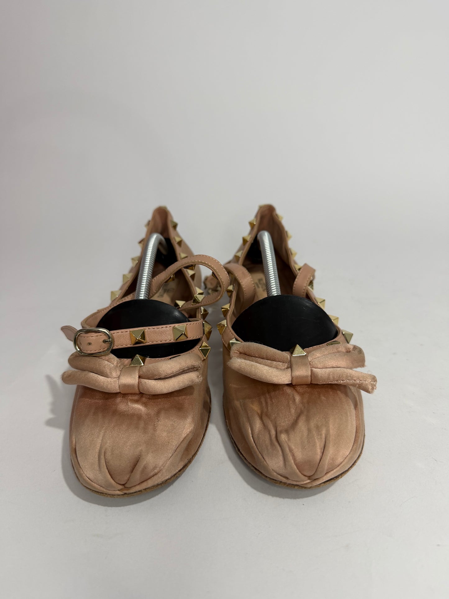 Valentino Garavani Rockstud Satin Ballet Flats Nude Size 39 EU/ 9 US
