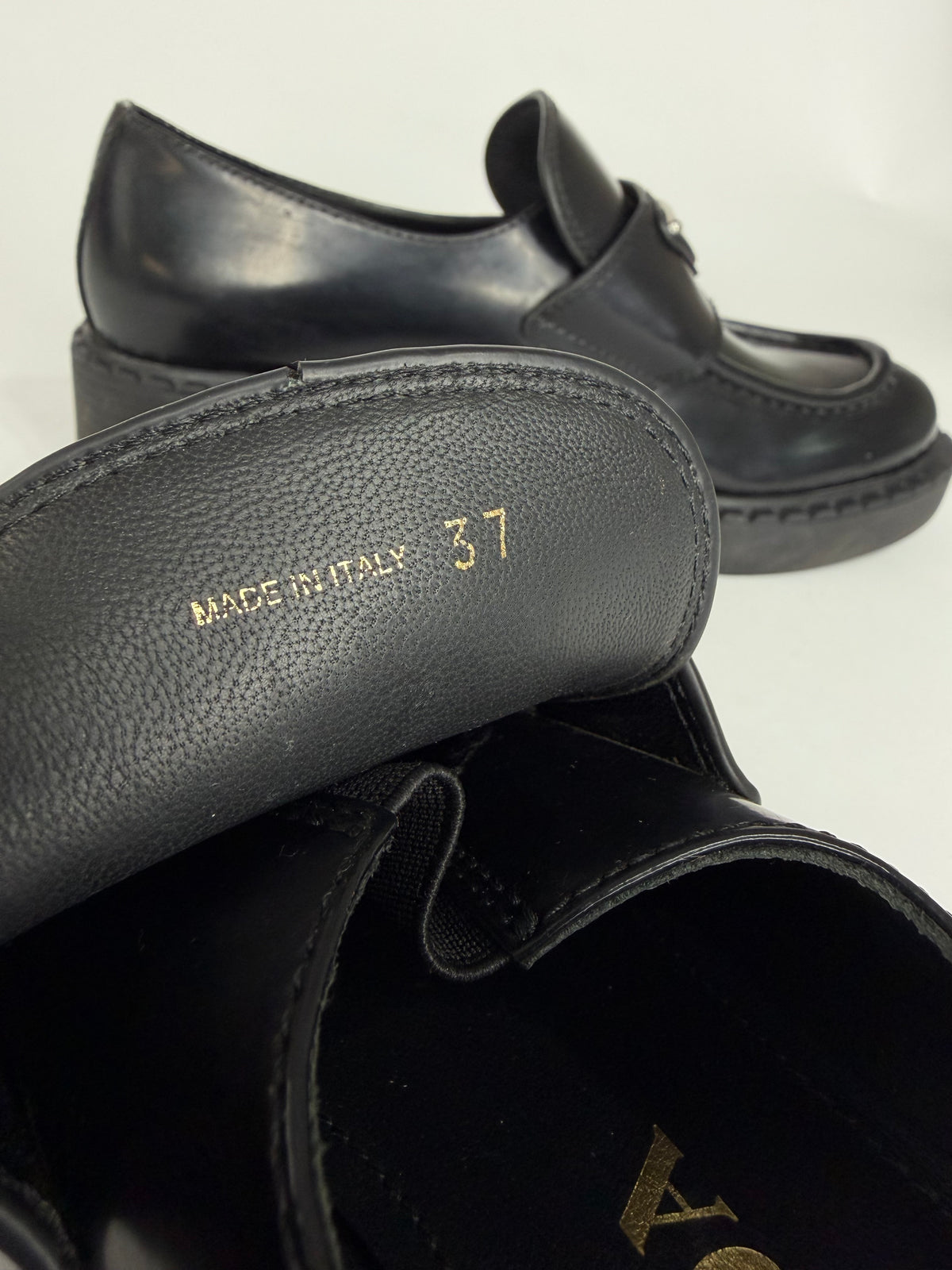 PRADA Vernice Metal Triangle Logo 50mm Loafers Size 37 EU/7 US/ 4 UK