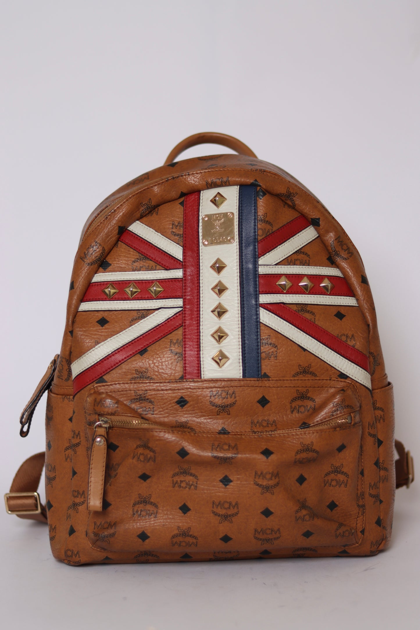 MCM 
Visetos Studded Medium Stark London Olympic Backpack Cognac