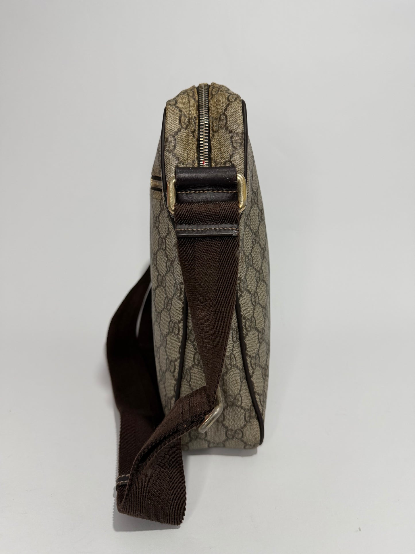Gucci
GG Supreme Messenger Bag