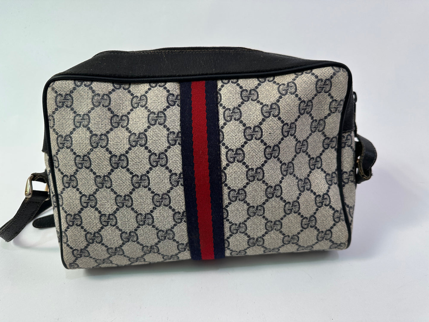 Gucci
GG Supreme Small Ophidia Crossbody Bag