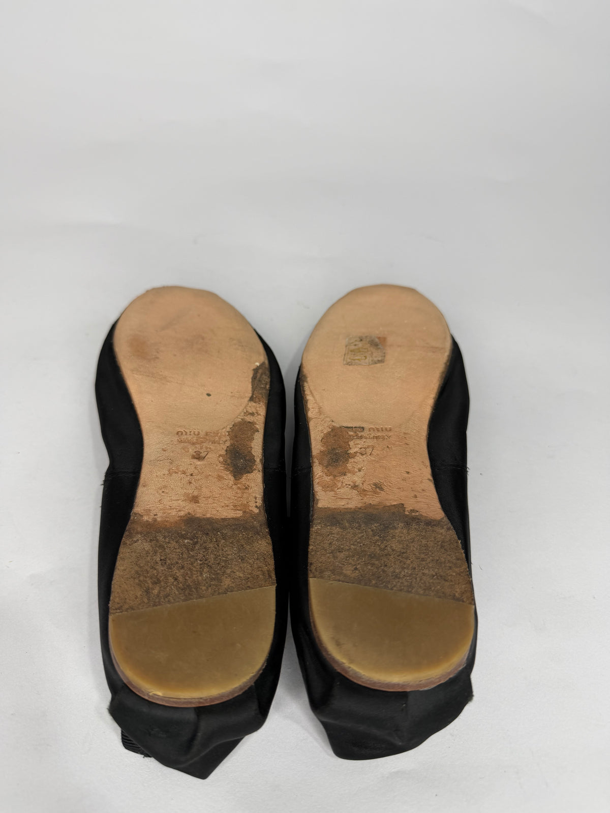 Miu Miu Black Leather Buckle Detail Bow Ballet Flats Size 37 EU/ 7 US