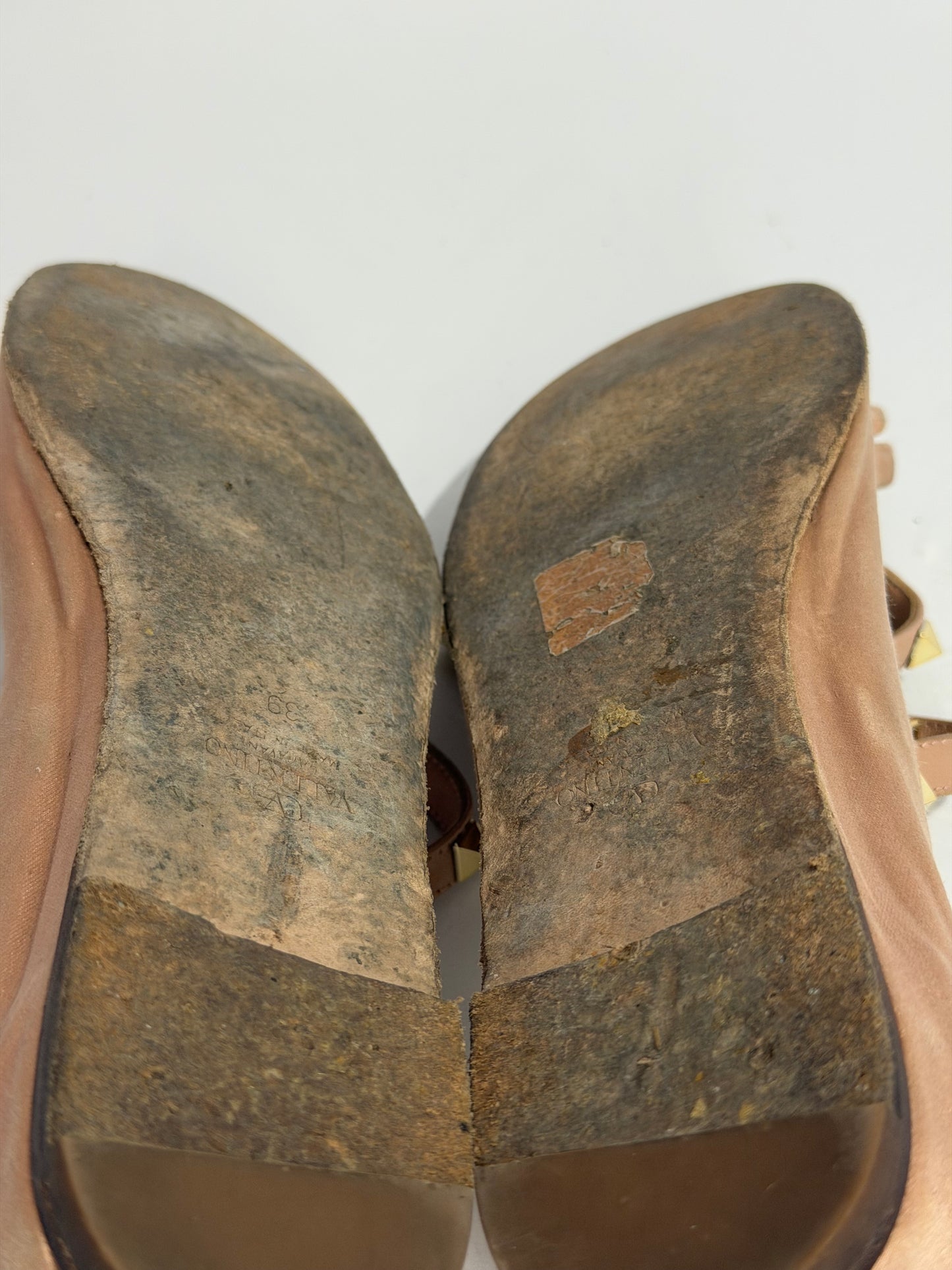 Valentino Garavani Rockstud Satin Ballet Flats Nude Size 39 EU/ 9 US