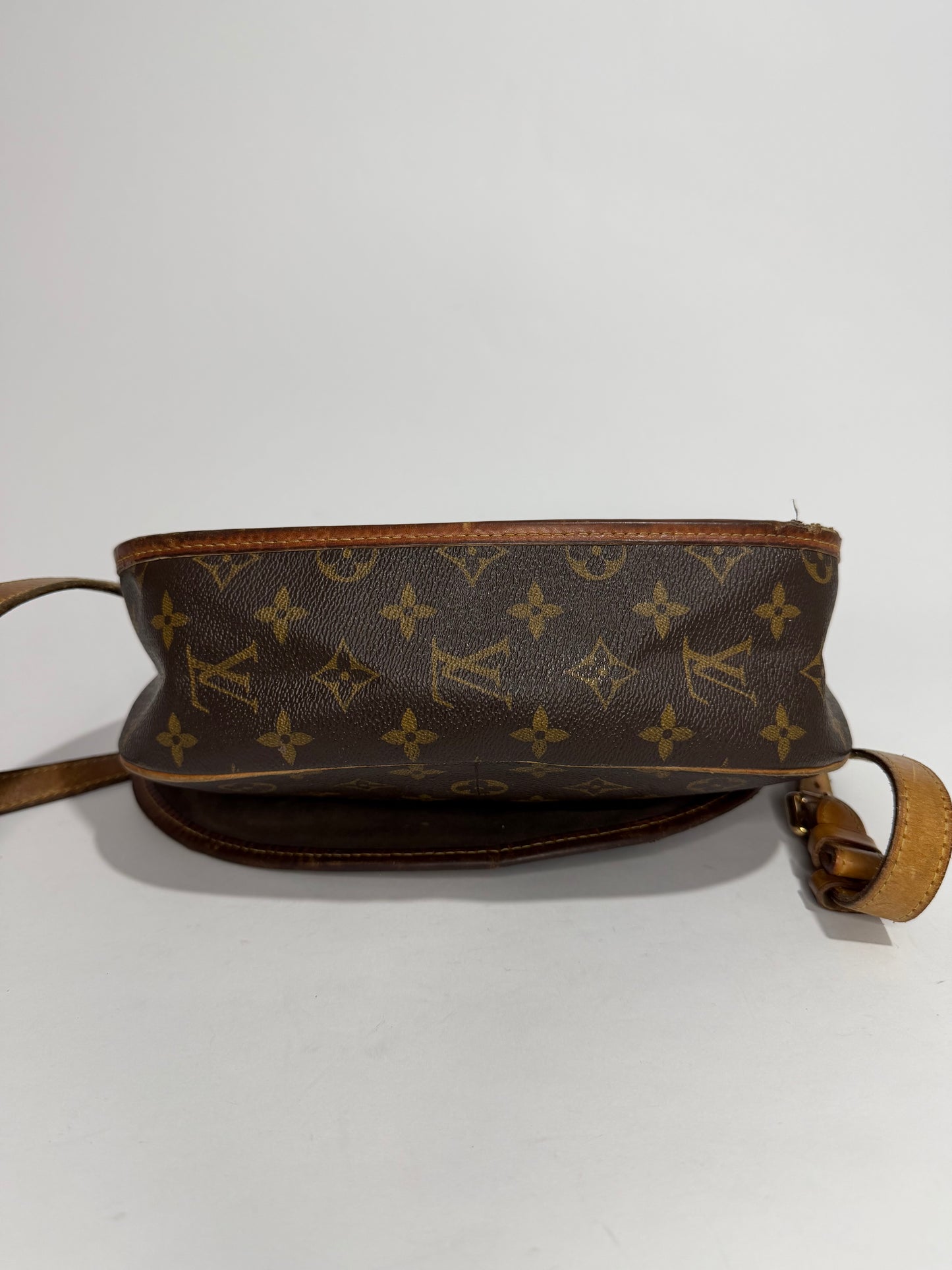 Louis Vuitton
Monogram Menilmontant PM